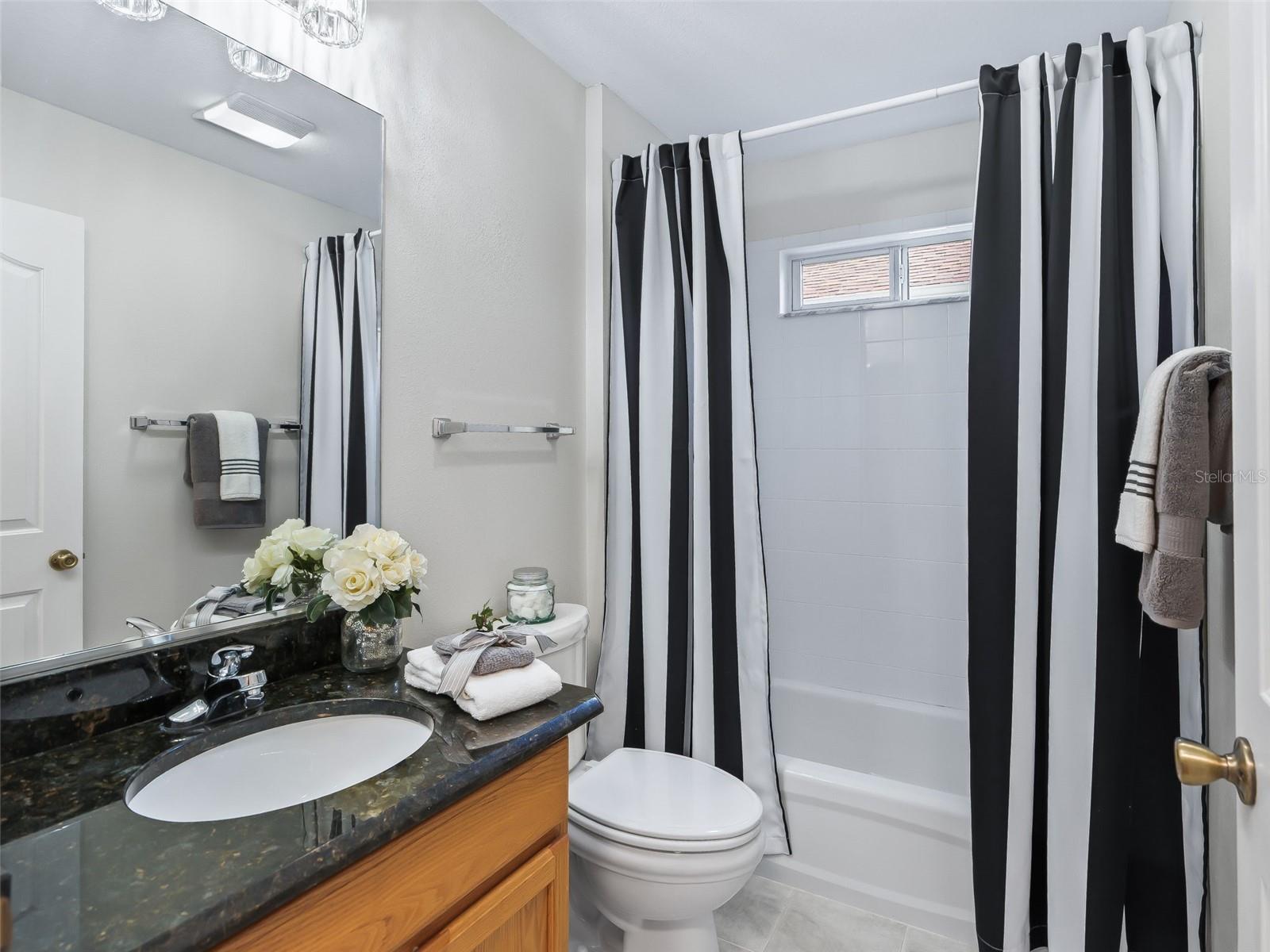 Image 32 of 47 For 17979 89th Rothway Court