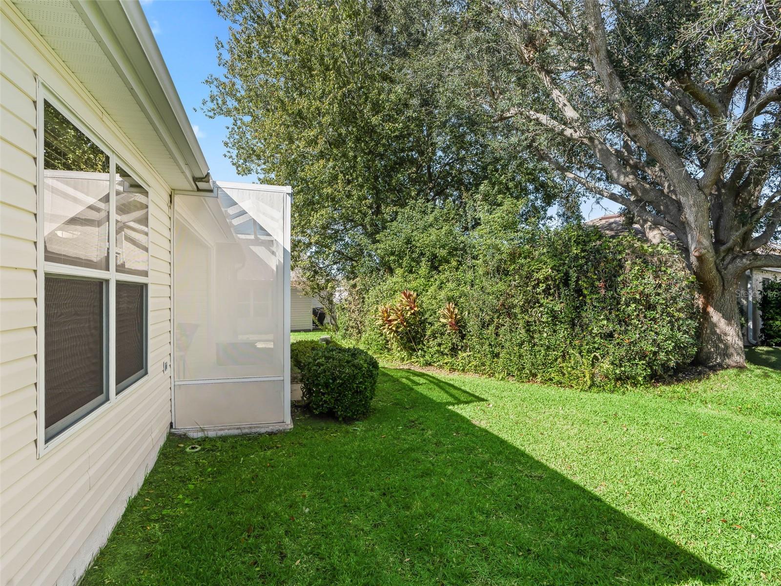 Image 42 of 47 For 17979 89th Rothway Court