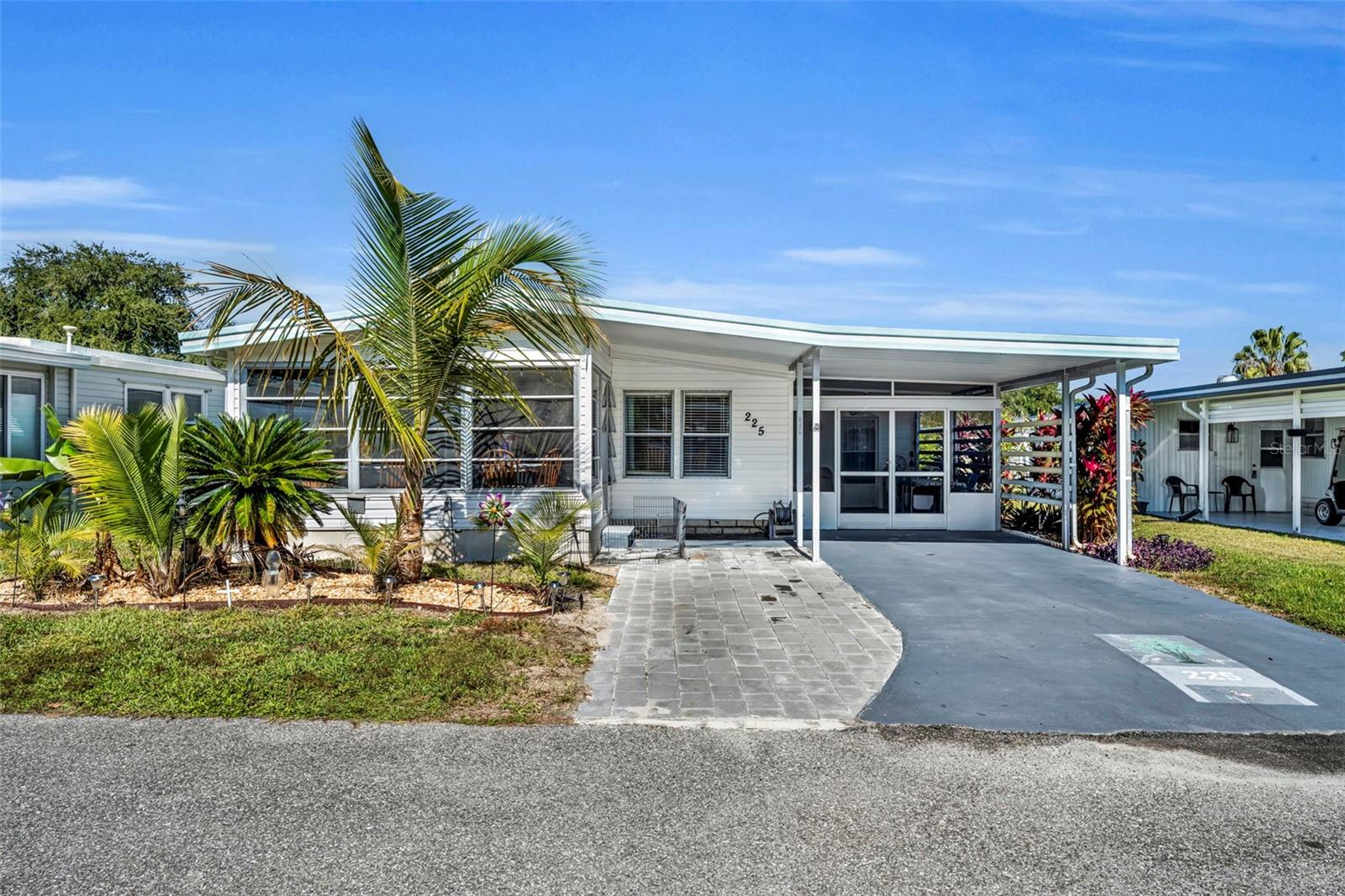 Details for 225 Paradise S, LEESBURG, FL 34788