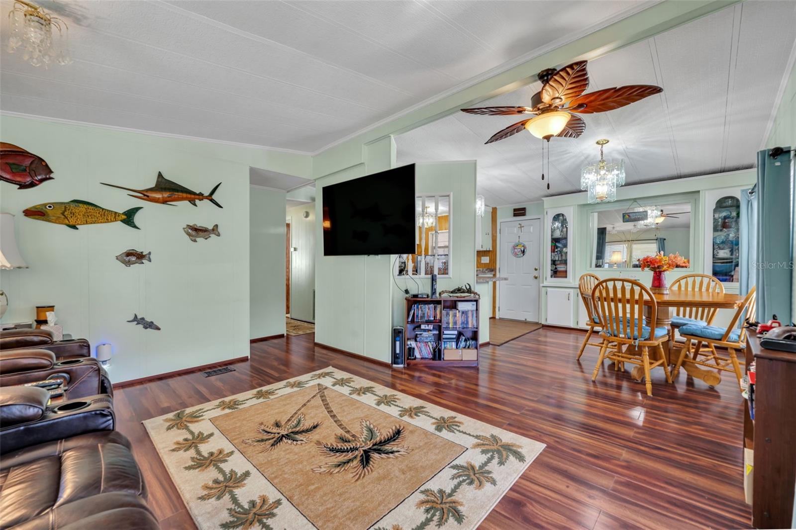 Image 17 of 49 For 225 Paradise S