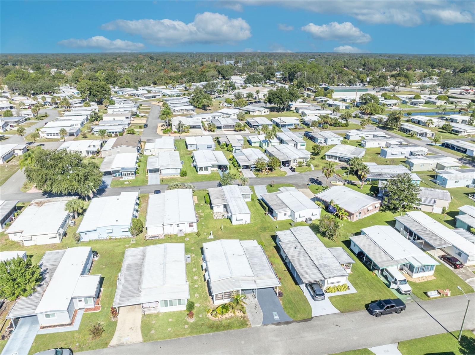 Image 37 of 49 For 225 Paradise S