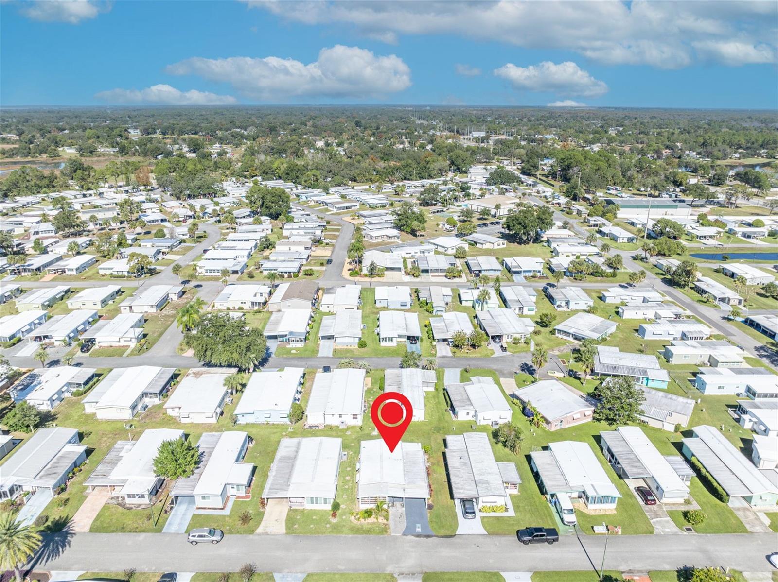 Image 38 of 49 For 225 Paradise S