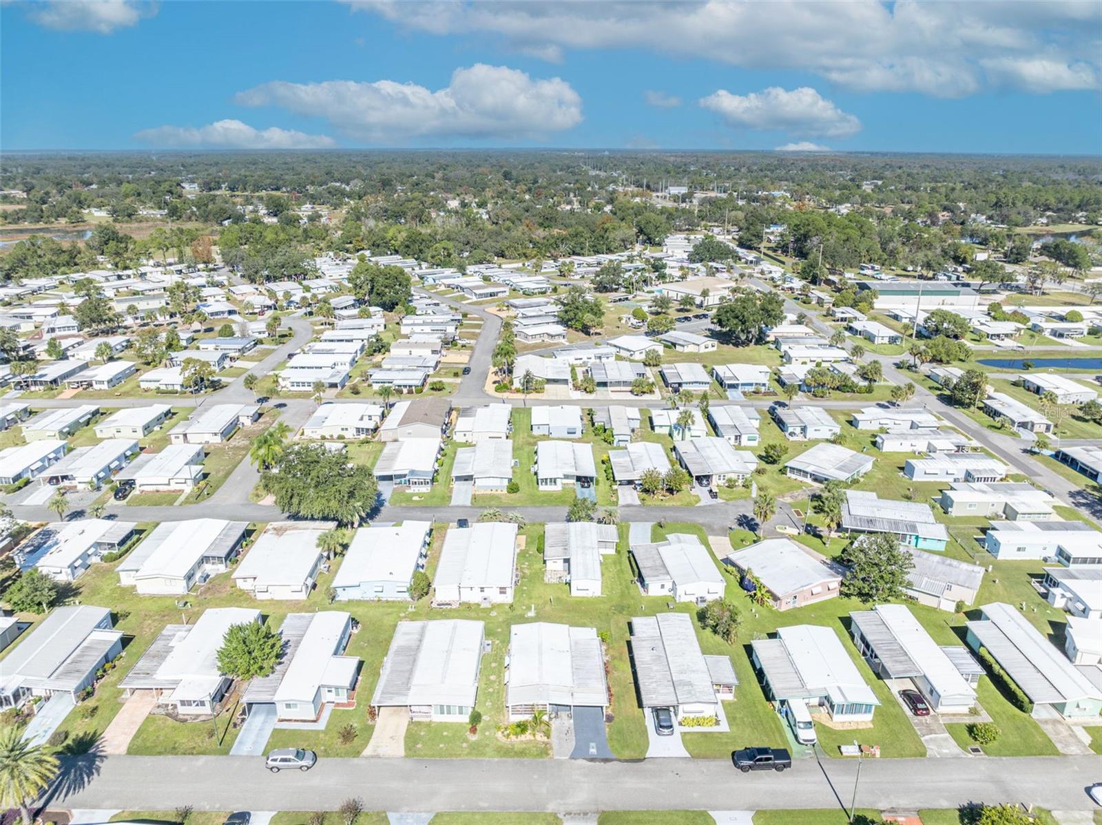 Image 39 of 49 For 225 Paradise S