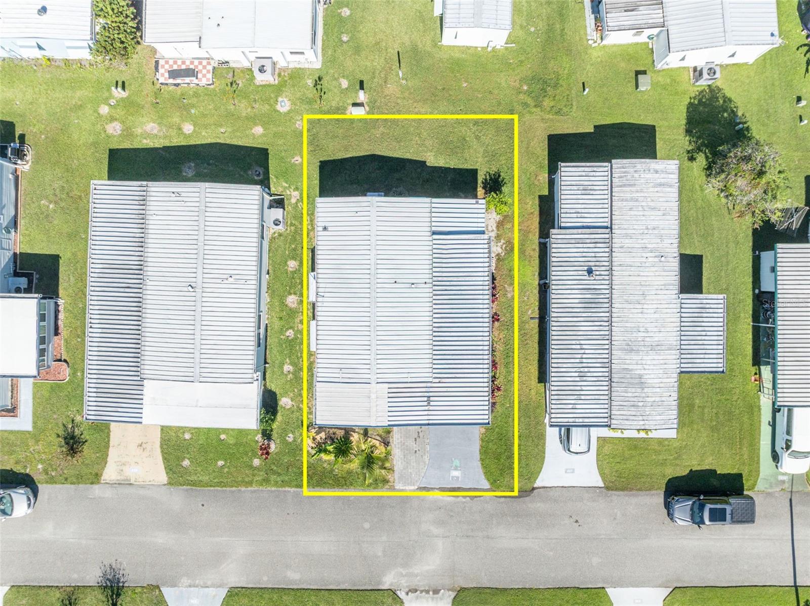 Image 40 of 49 For 225 Paradise S