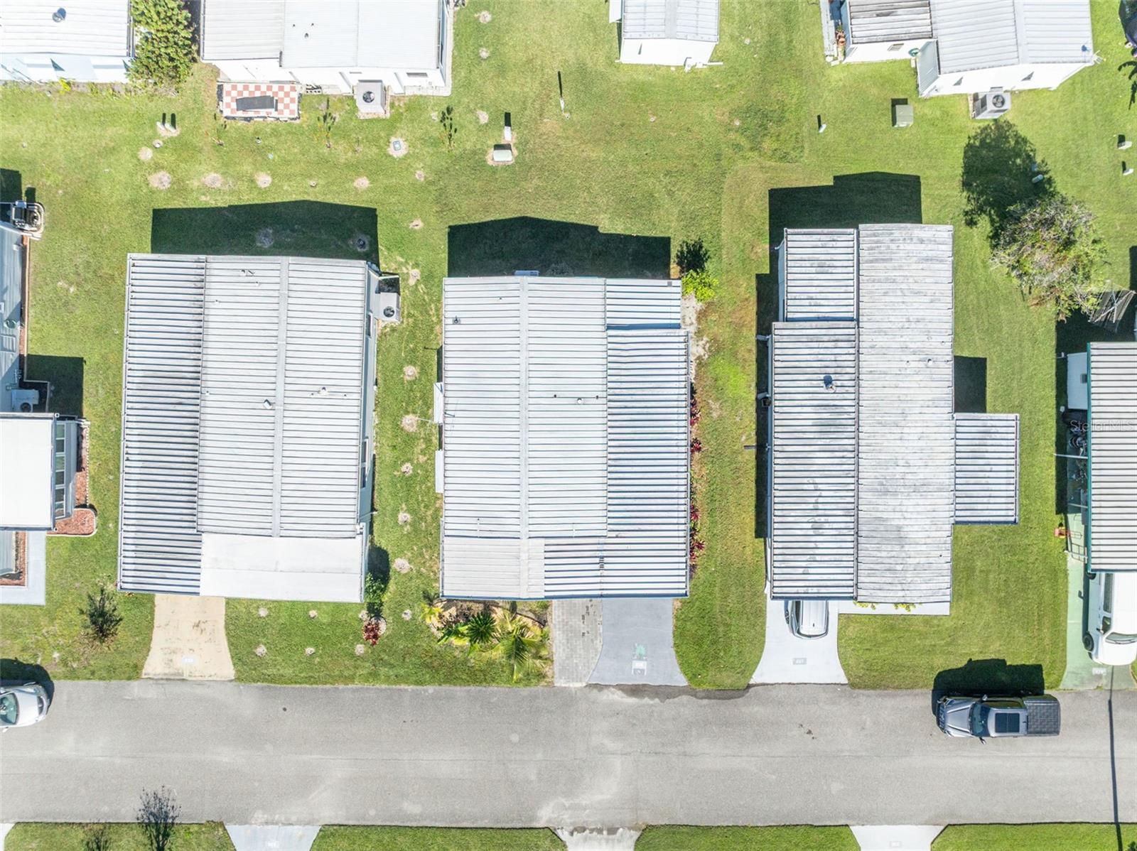 Image 41 of 49 For 225 Paradise S