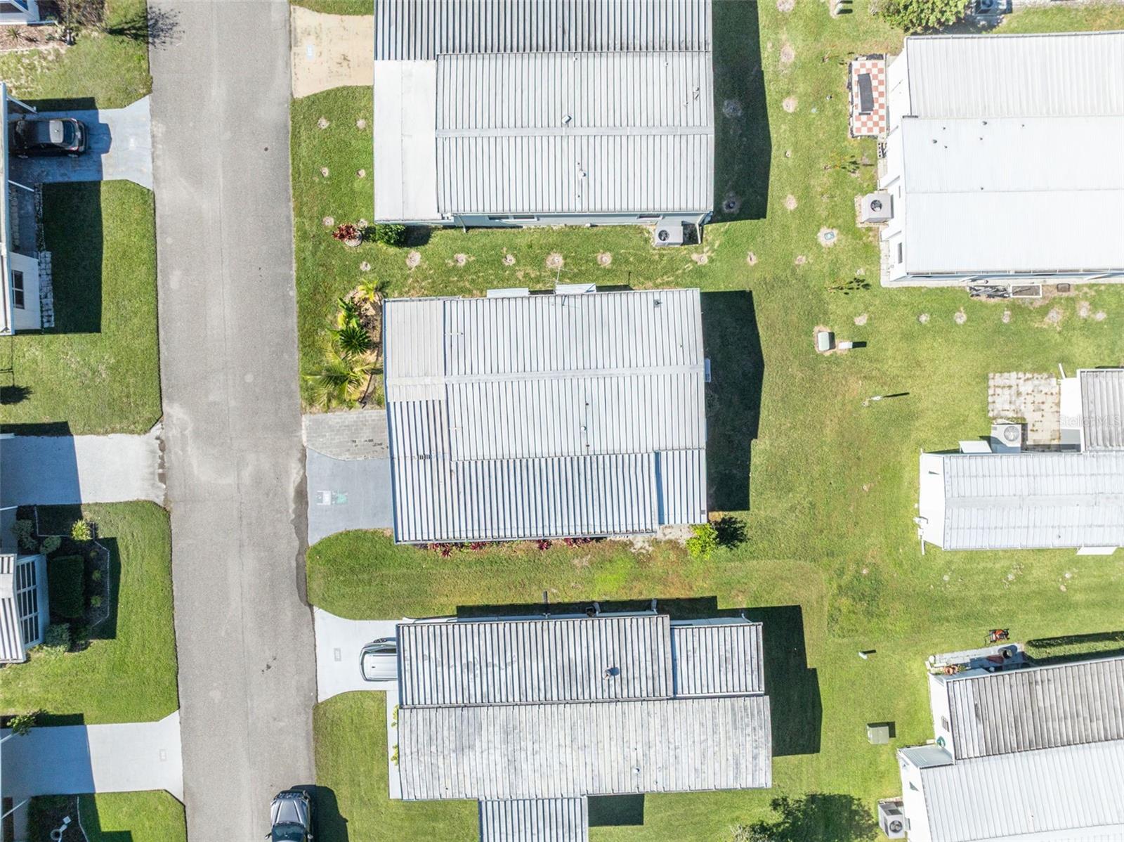 Image 42 of 49 For 225 Paradise S