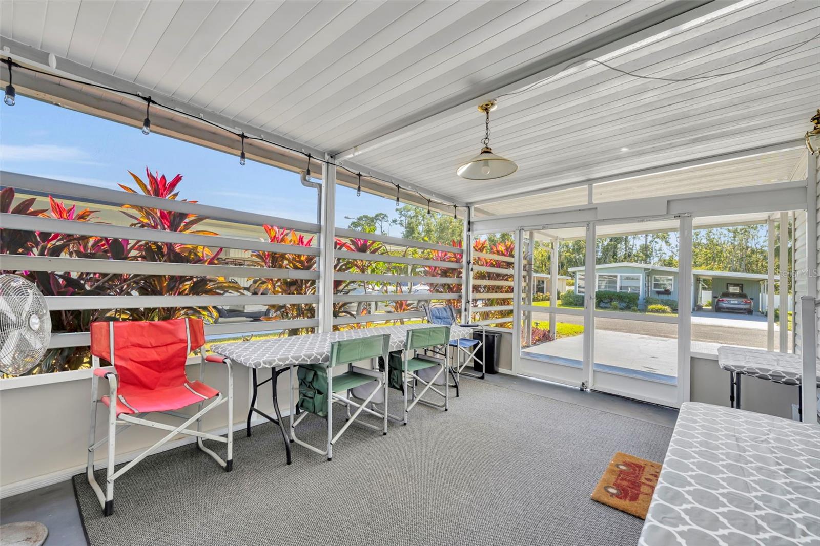 Image 6 of 49 For 225 Paradise S