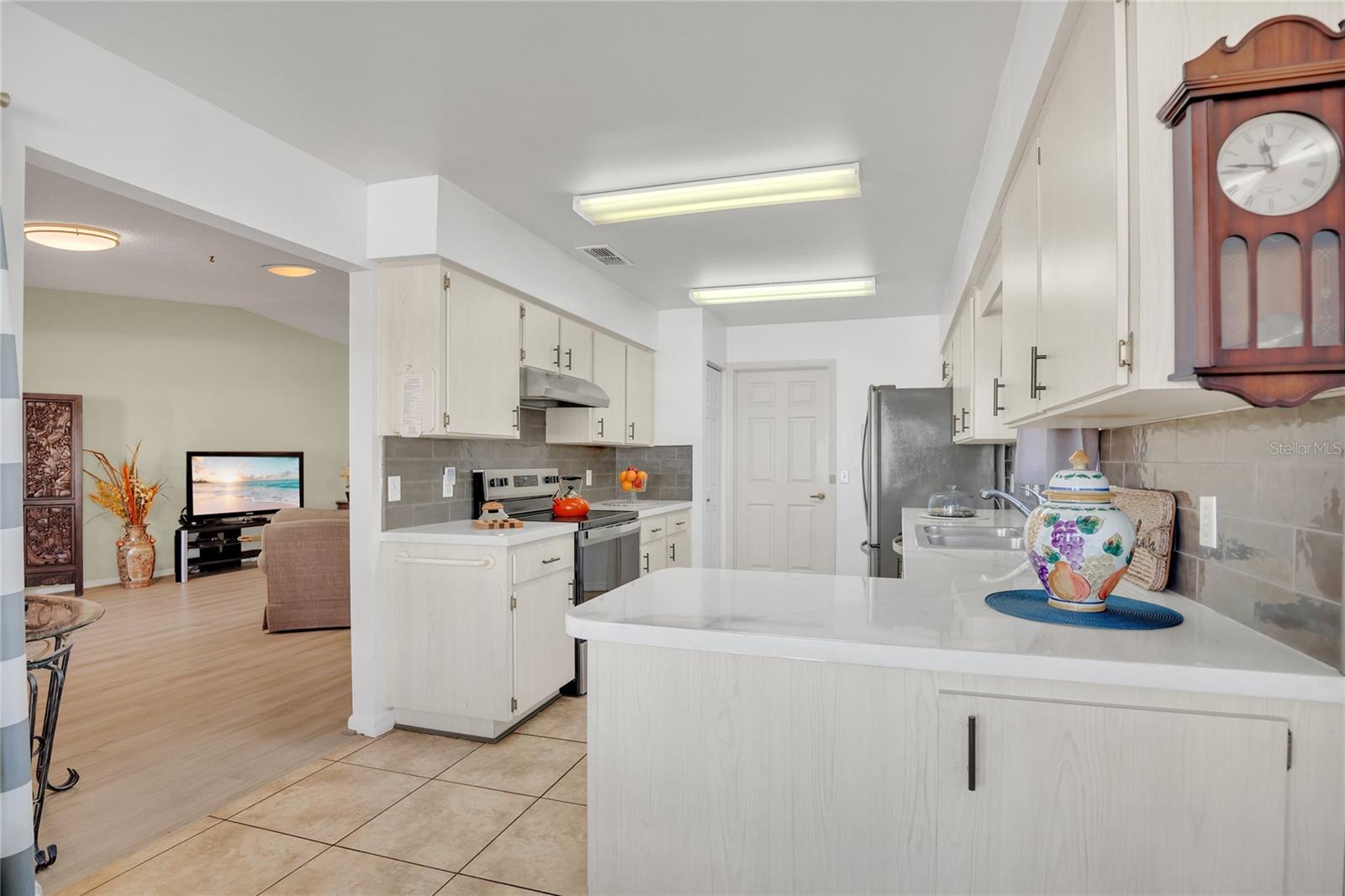 Image 11 of 45 For 131 Willow Brook Drive