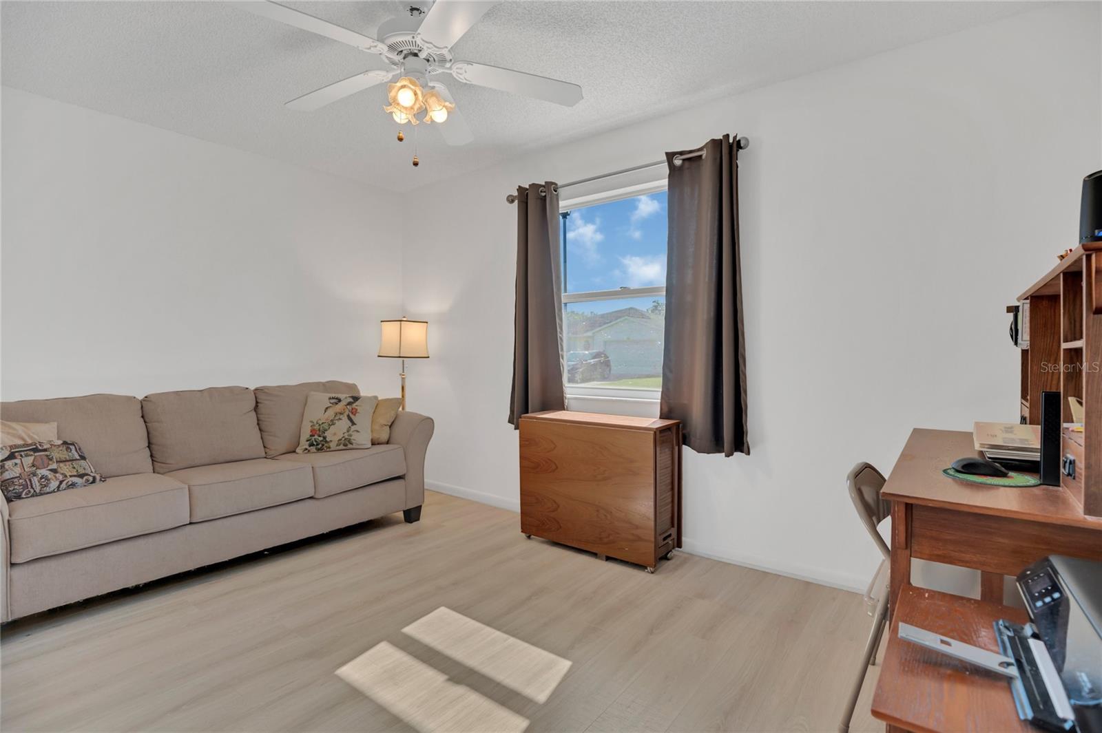 Image 17 of 45 For 131 Willow Brook Drive