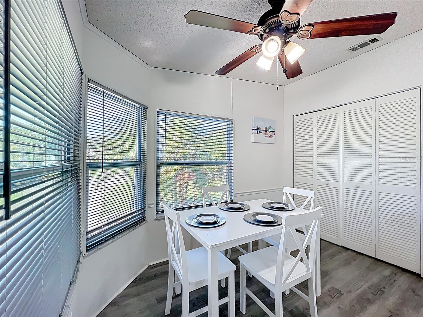 Image 15 of 76 For 4712 Belle Grove