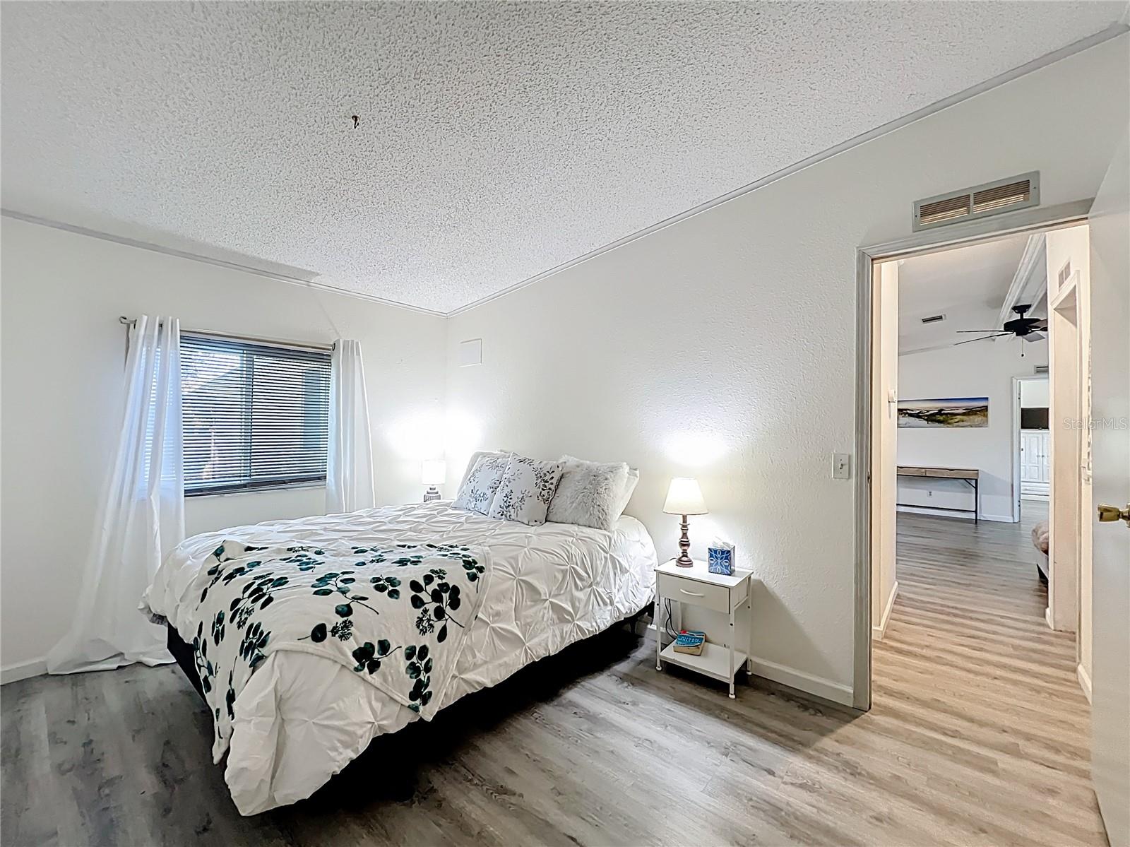 Image 24 of 76 For 4712 Belle Grove