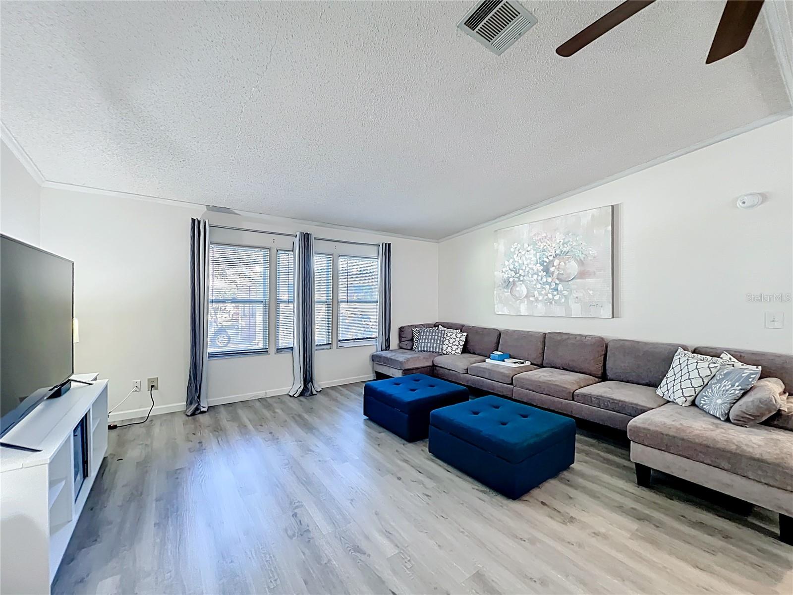 Image 3 of 76 For 4712 Belle Grove