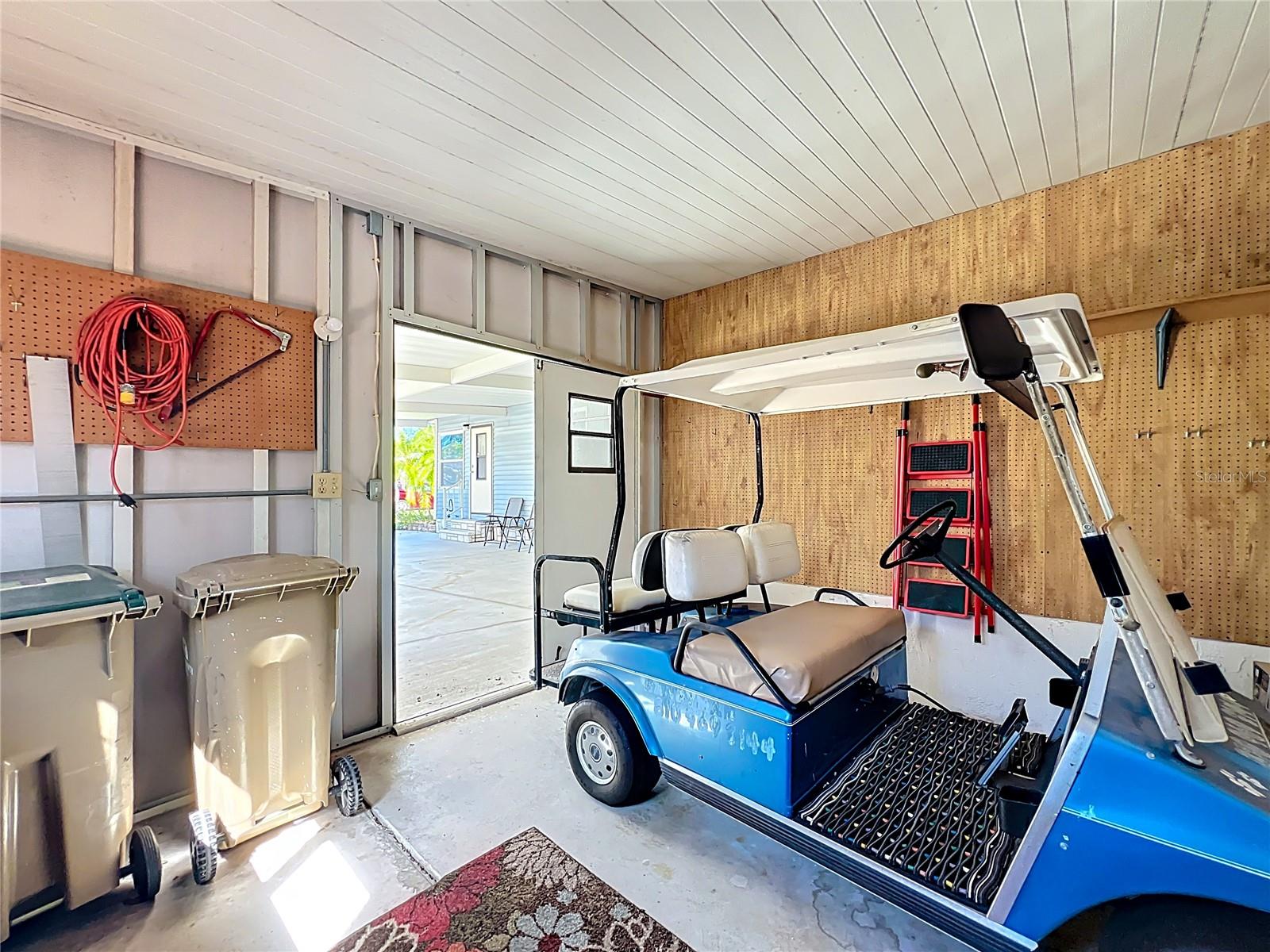 Image 38 of 76 For 4712 Belle Grove