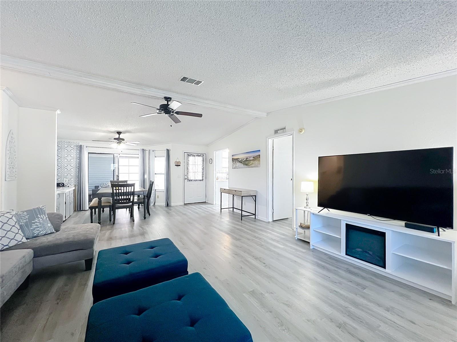 Image 4 of 76 For 4712 Belle Grove