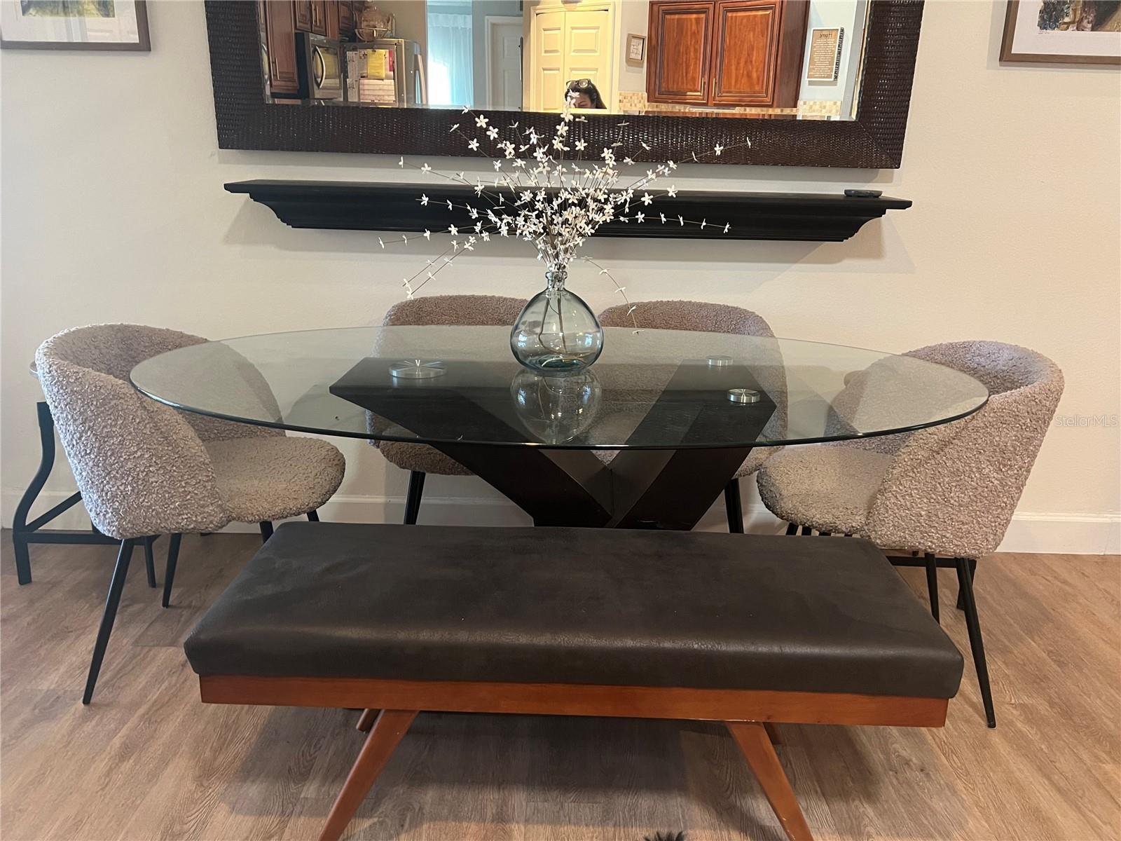 Image 6 of 33 For 686 Park Valley Circle