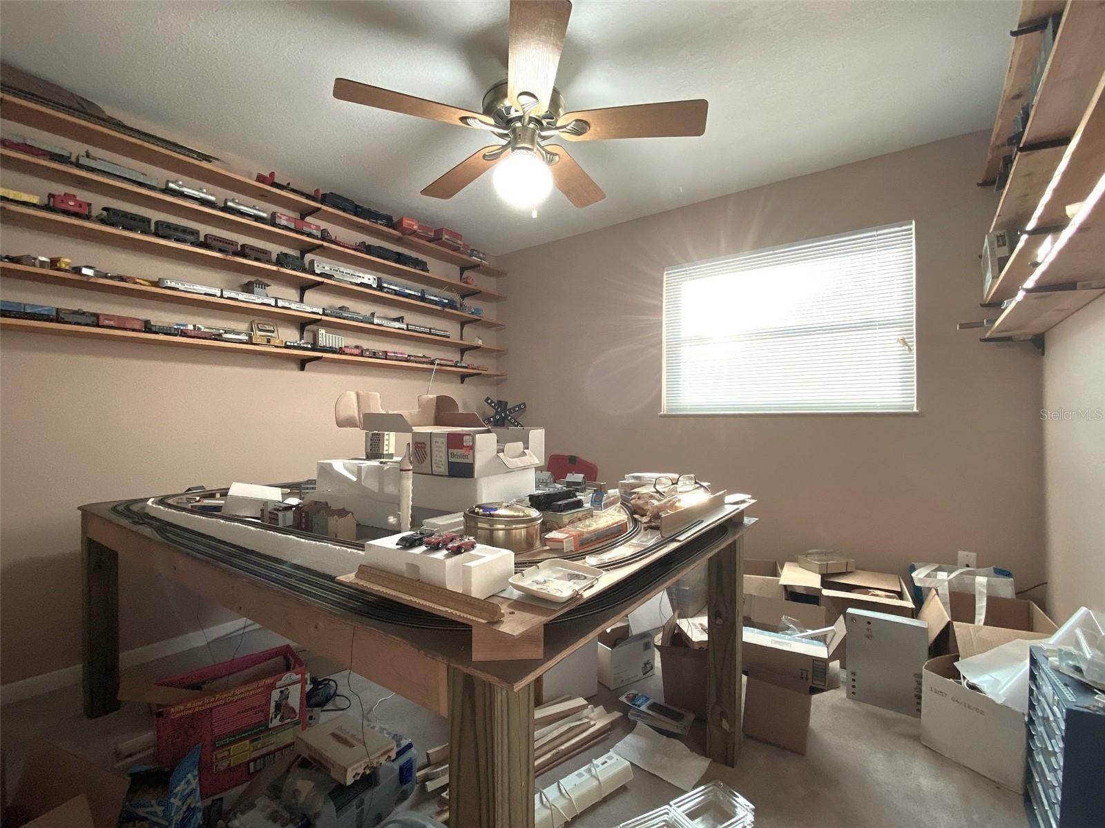 Image 14 of 21 For 626 Orchid Lane