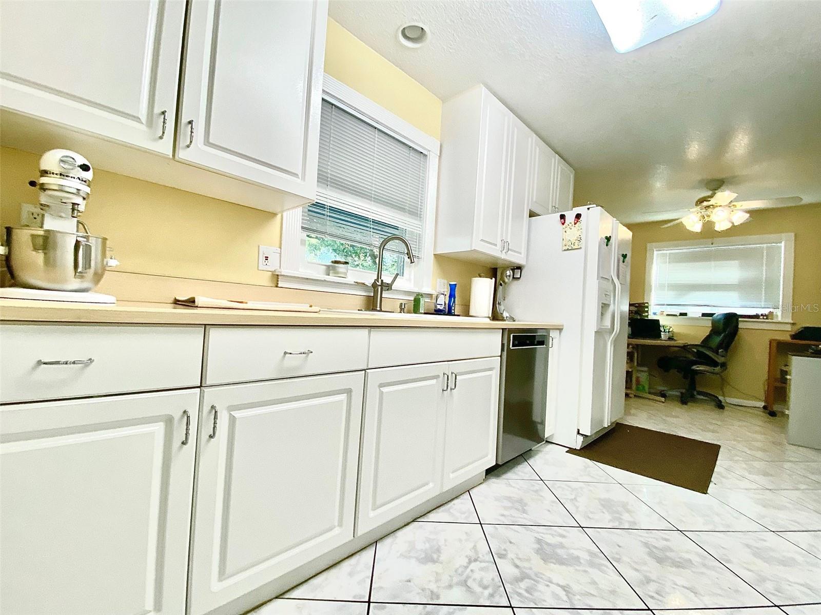 Image 2 of 21 For 626 Orchid Lane