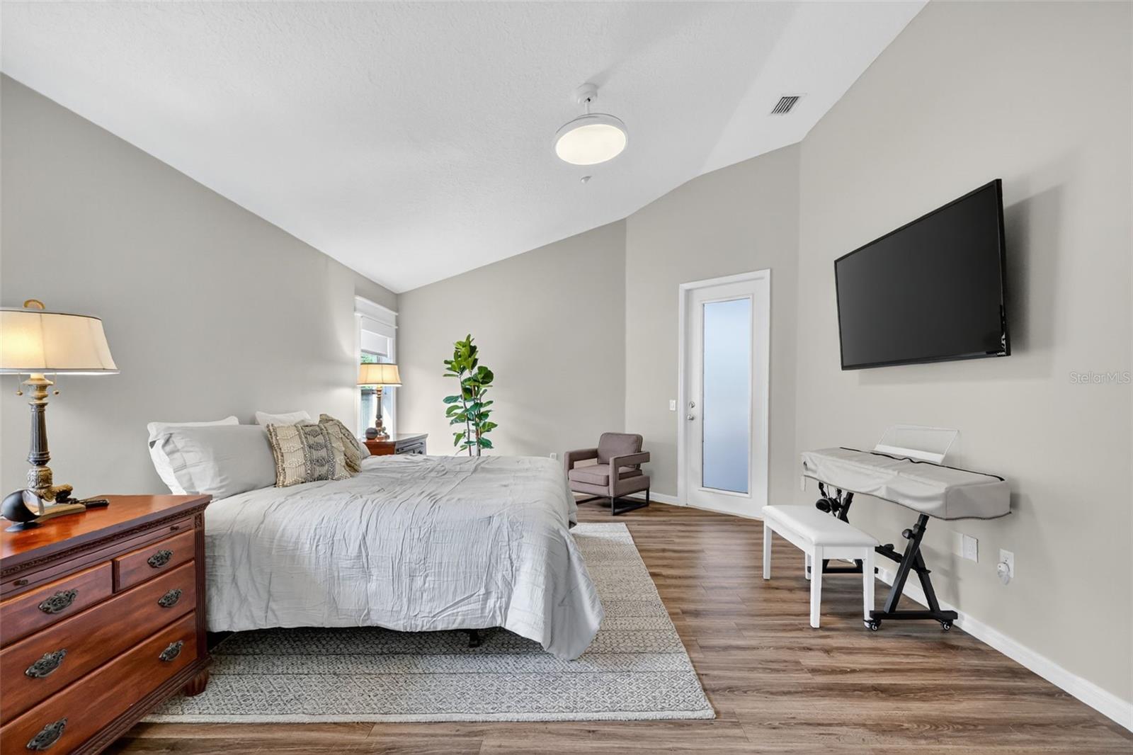 Image 26 of 53 For 23326 Oak Prairie Circle