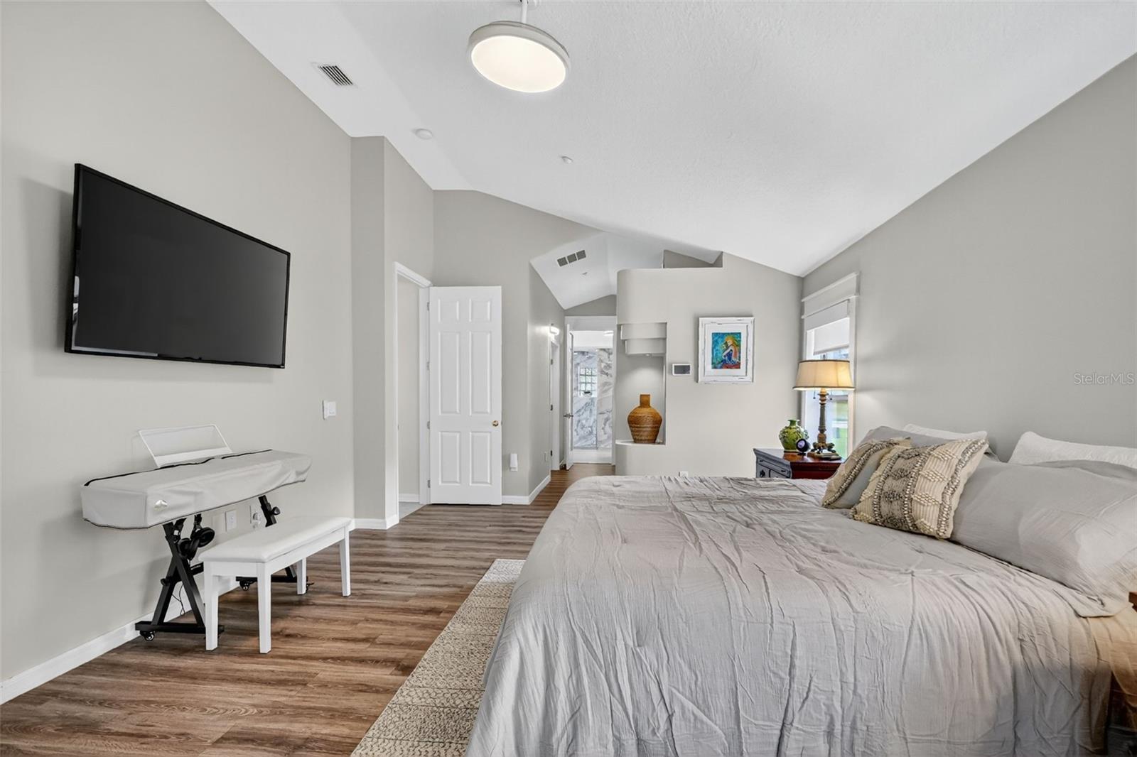 Image 27 of 53 For 23326 Oak Prairie Circle