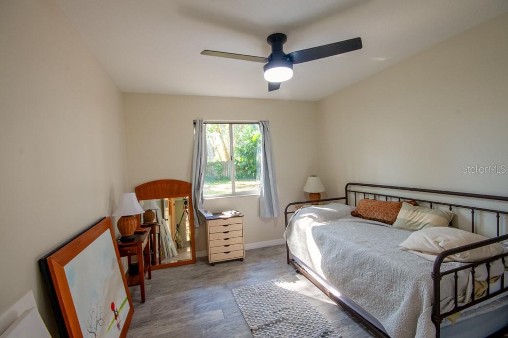 Image 16 of 21 For 2728 Lake Landing Boulevard