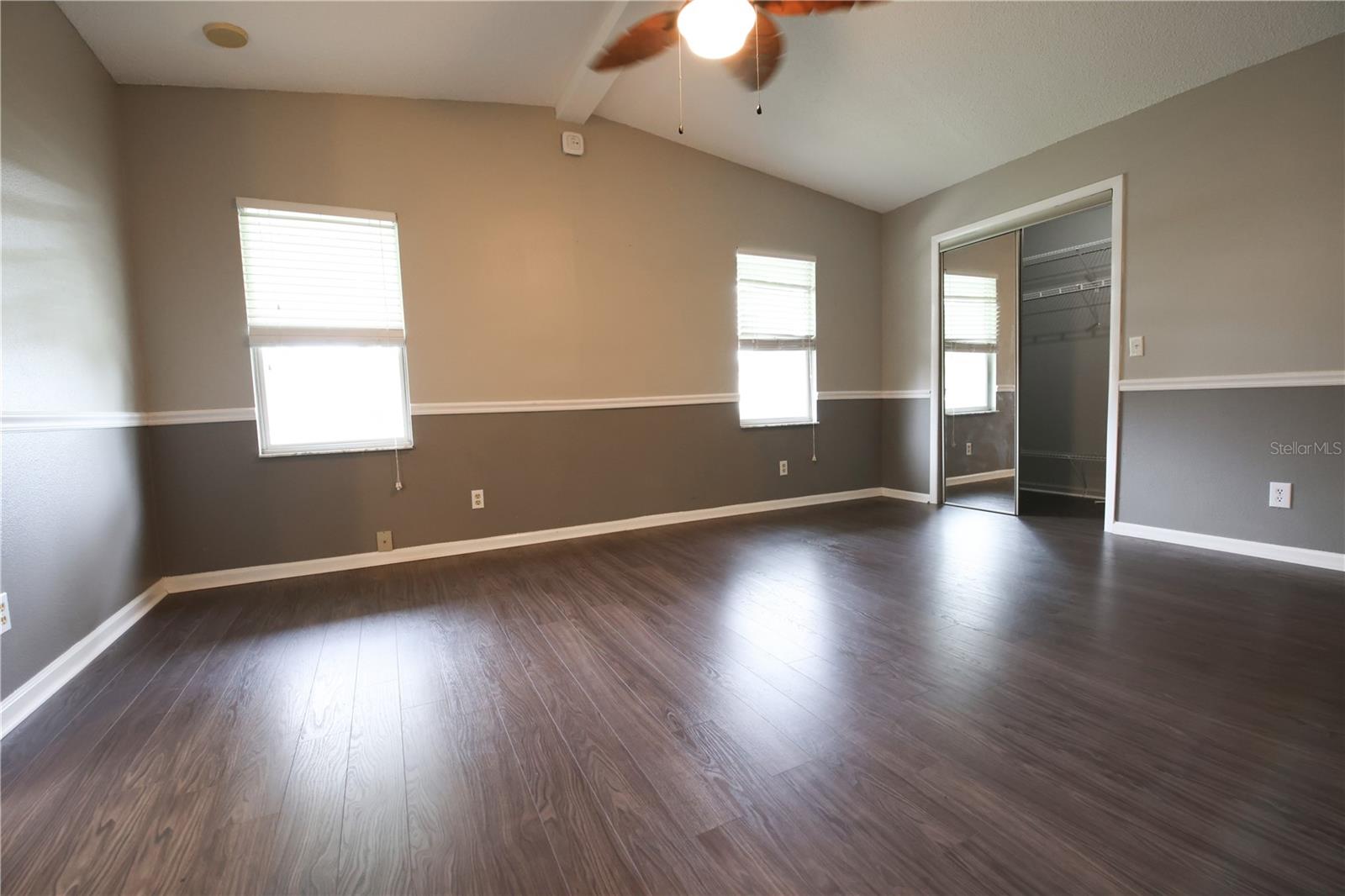 Image 20 of 25 For 912 Orchid Street