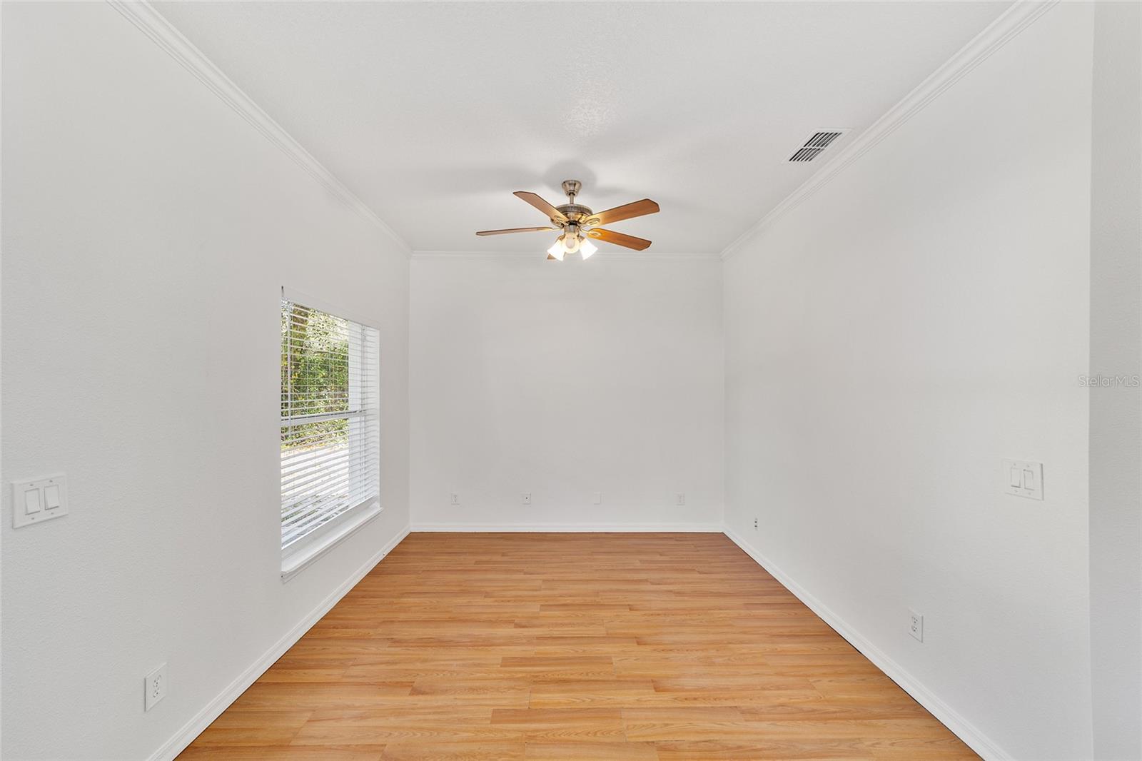 Image 13 of 33 For 4024 Elm Street