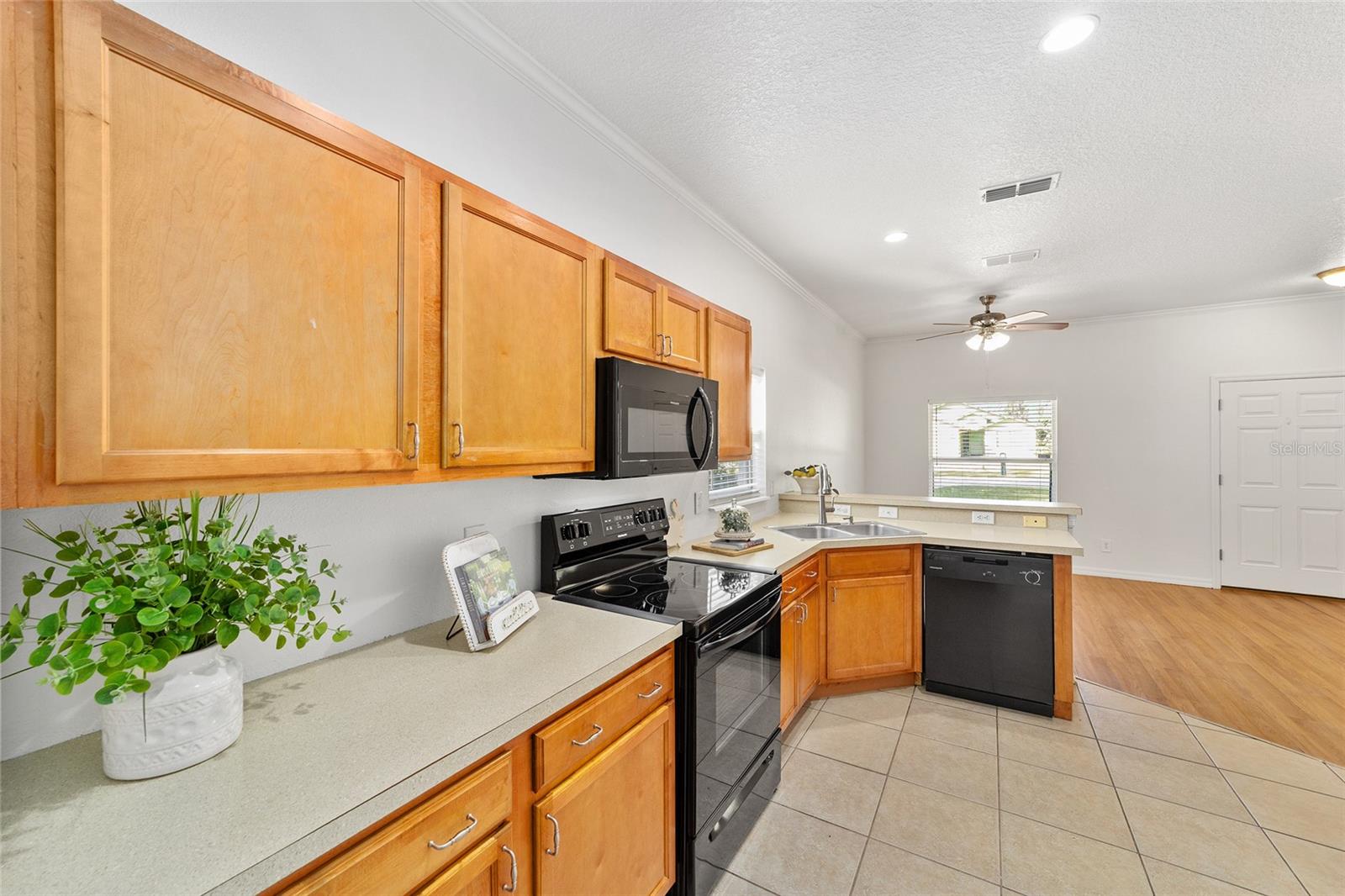 Image 19 of 33 For 4024 Elm Street