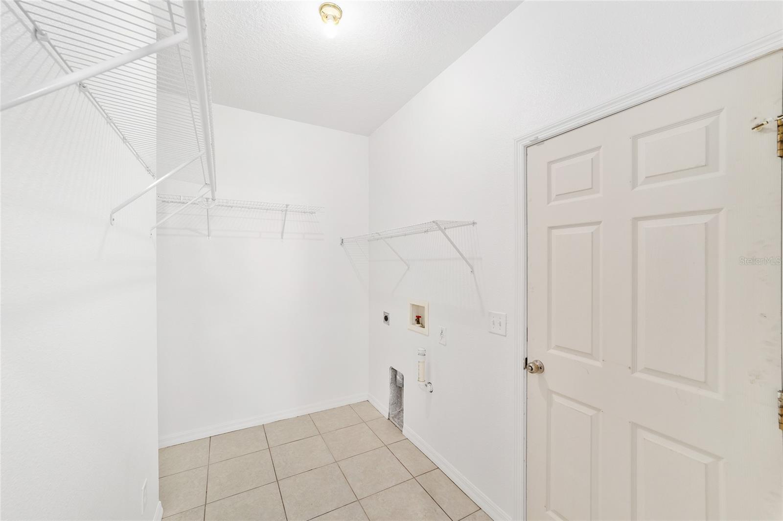 Image 28 of 33 For 4024 Elm Street