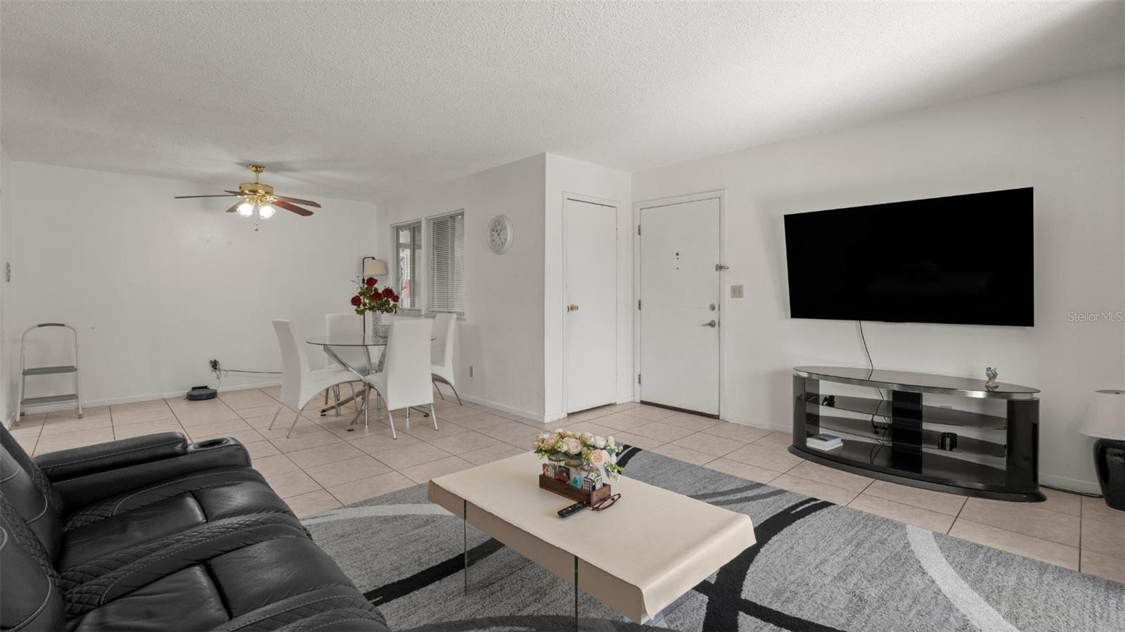 Image 12 of 47 For 6519 Newberry Road 912