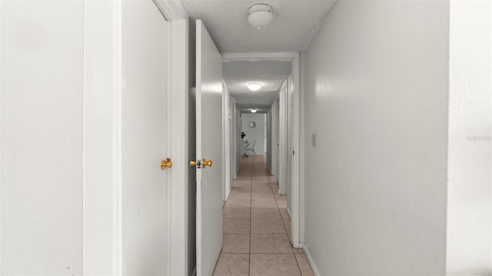 Image 21 of 47 For 6519 Newberry Road 912