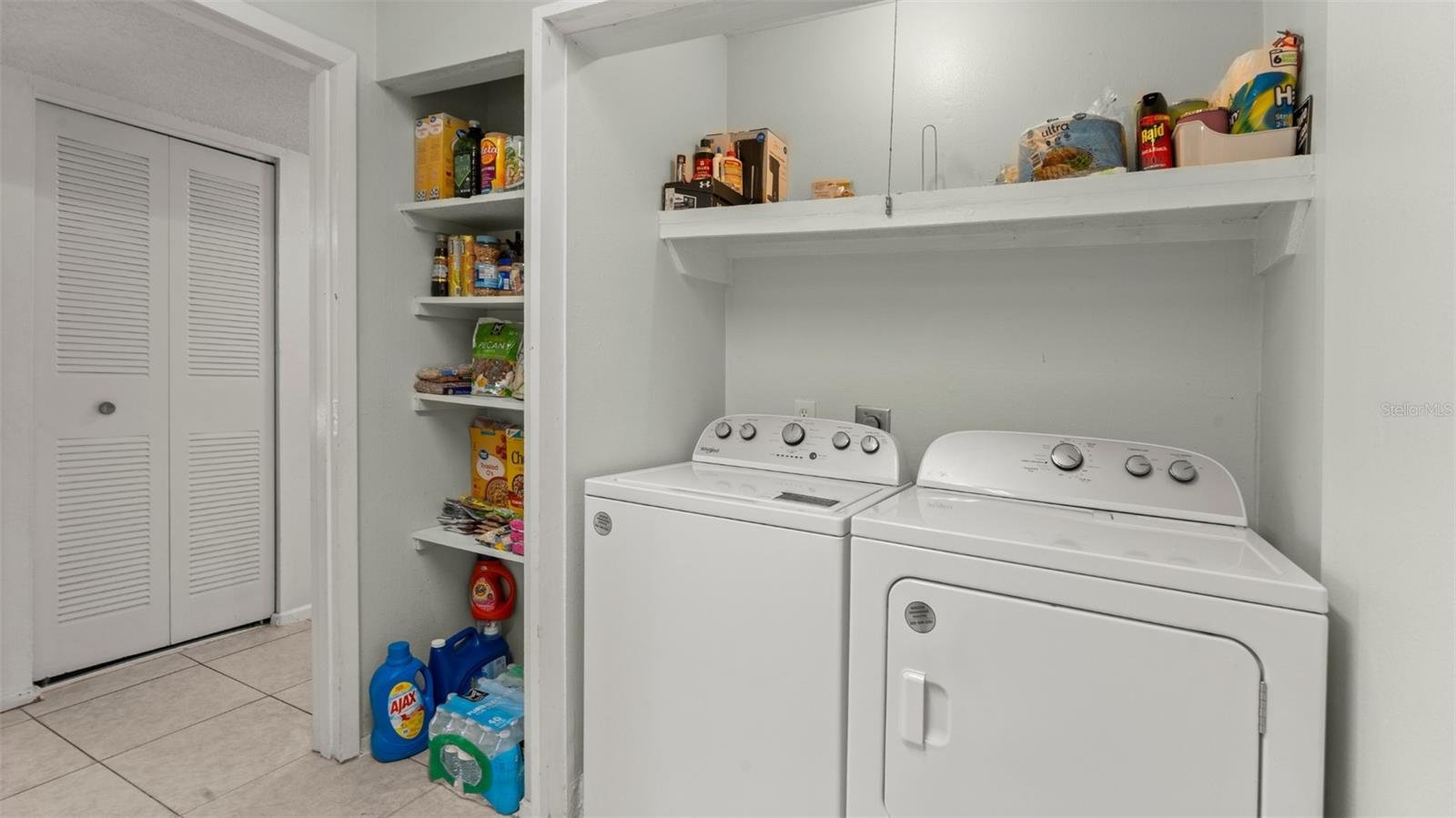 Image 32 of 47 For 6519 Newberry Road 912