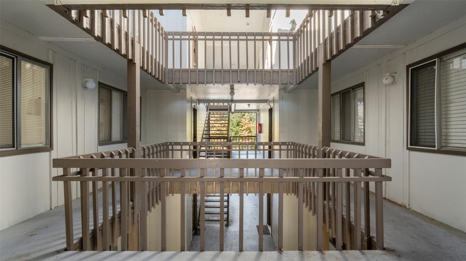 Image 4 of 47 For 6519 Newberry Road 912