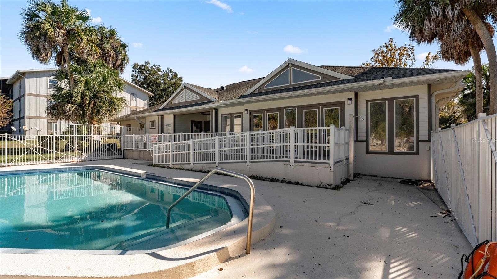 Image 44 of 47 For 6519 Newberry Road 912