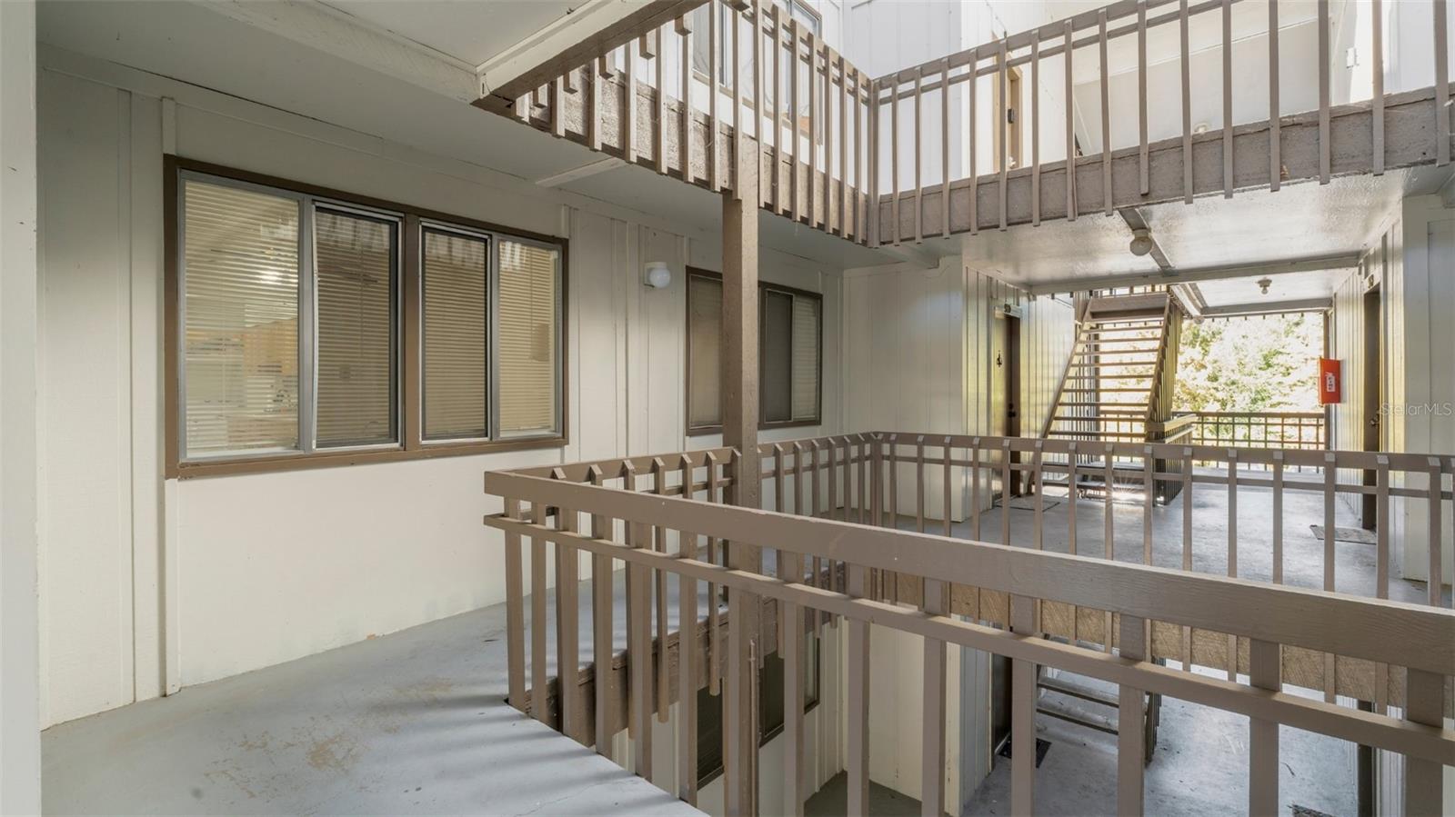 Image 5 of 47 For 6519 Newberry Road 912