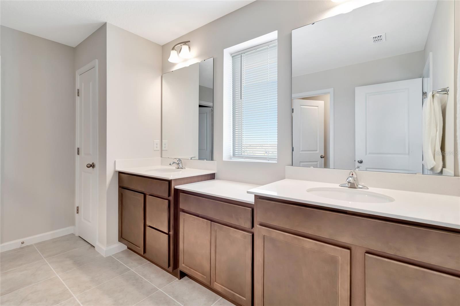 Image 23 of 50 For 1896 Basenji Drive