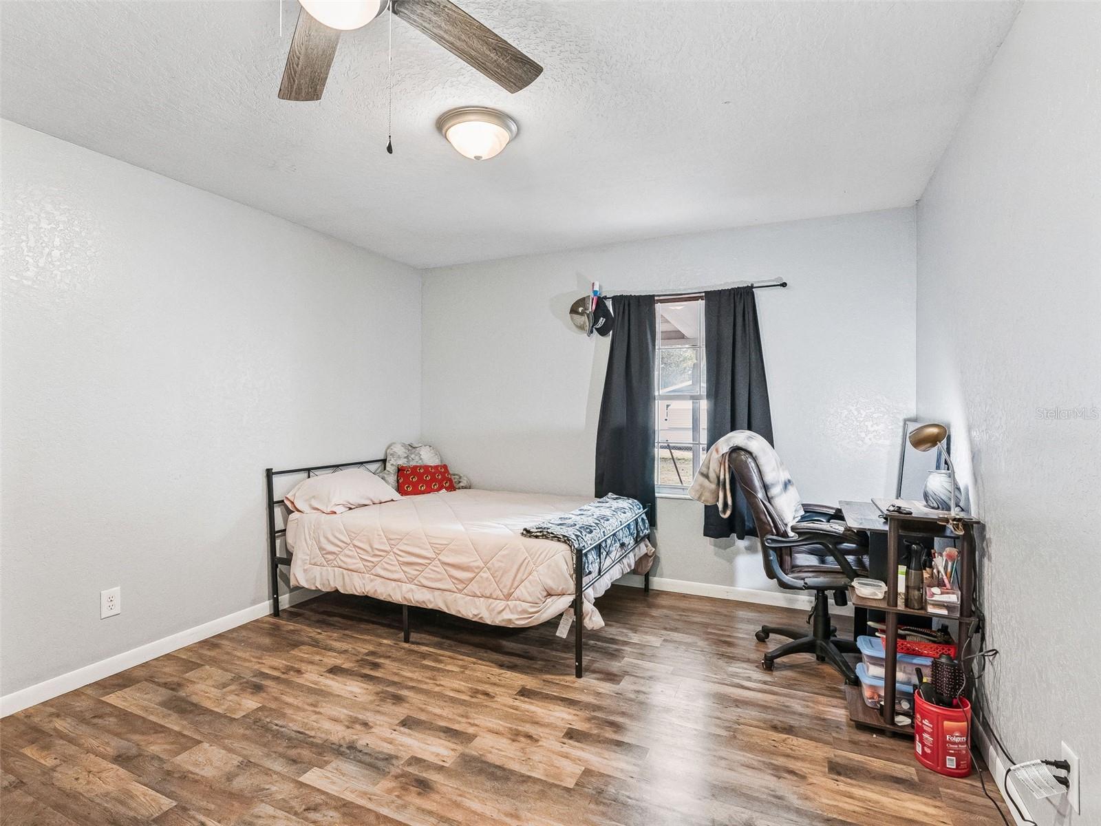 Image 20 of 33 For 6040 126th Lane