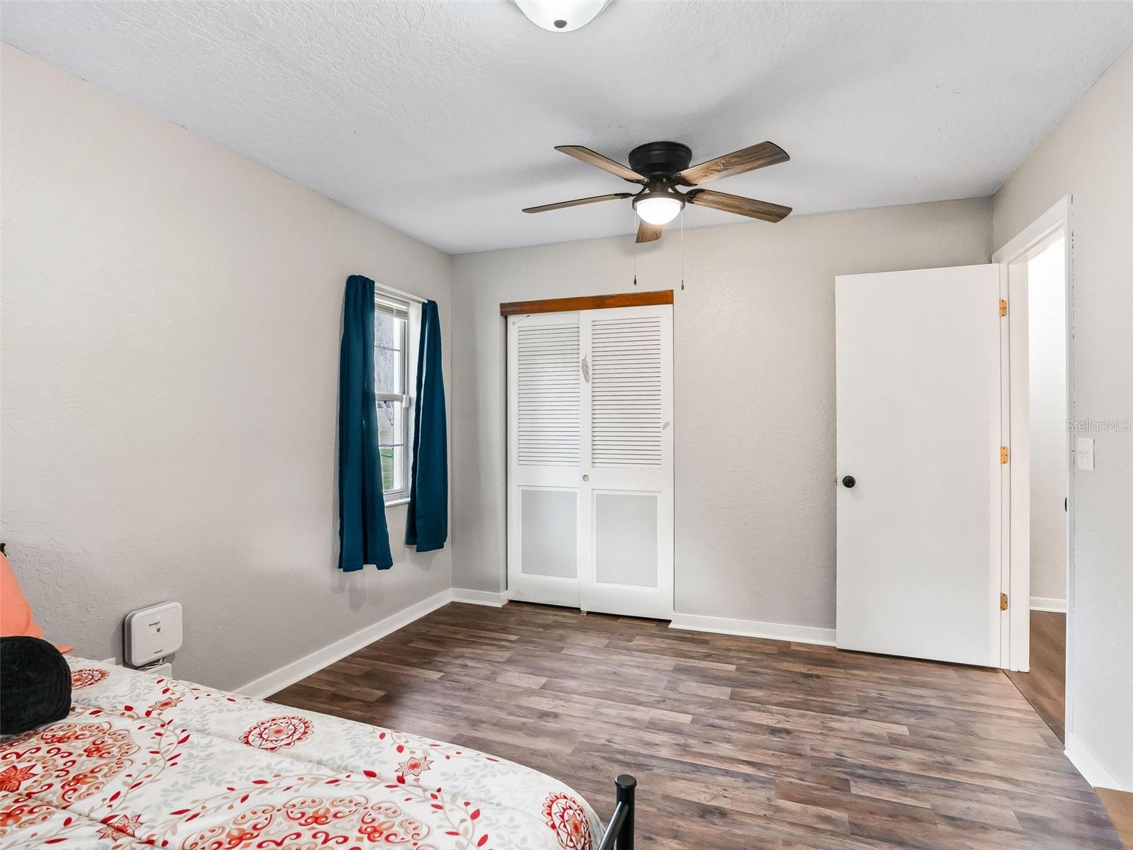 Image 24 of 33 For 6040 126th Lane