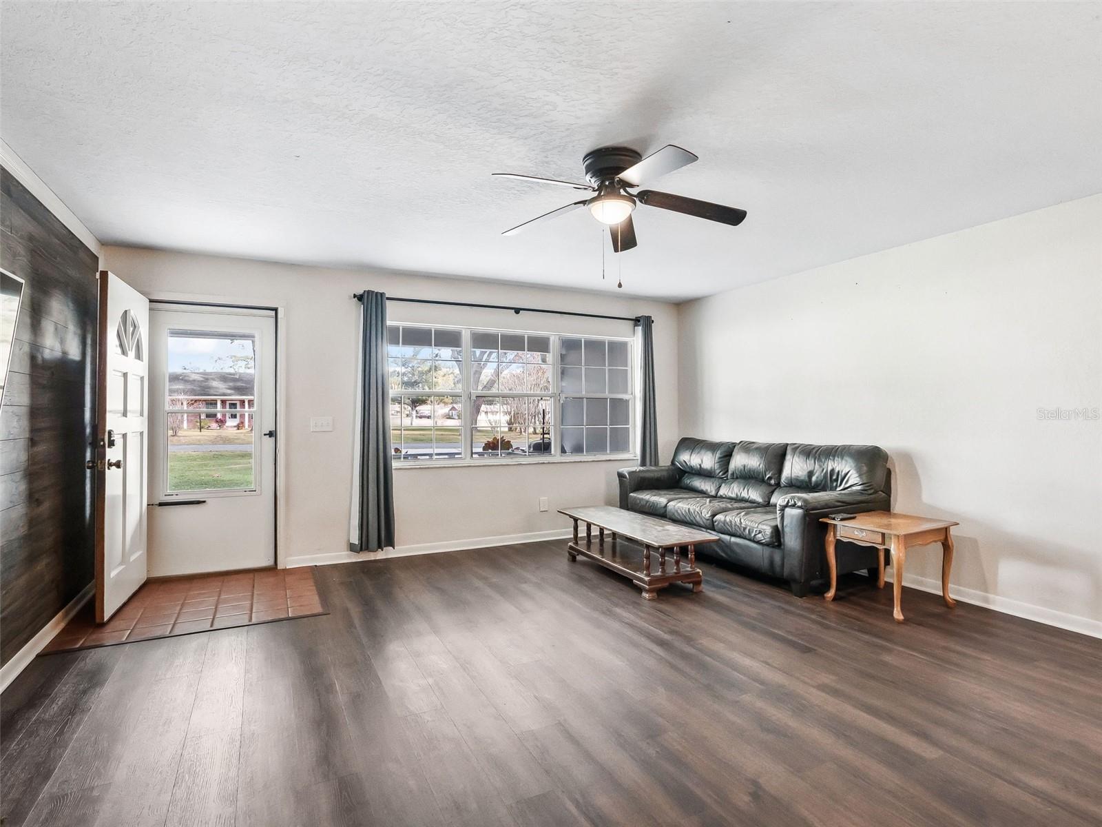 Image 8 of 33 For 6040 126th Lane