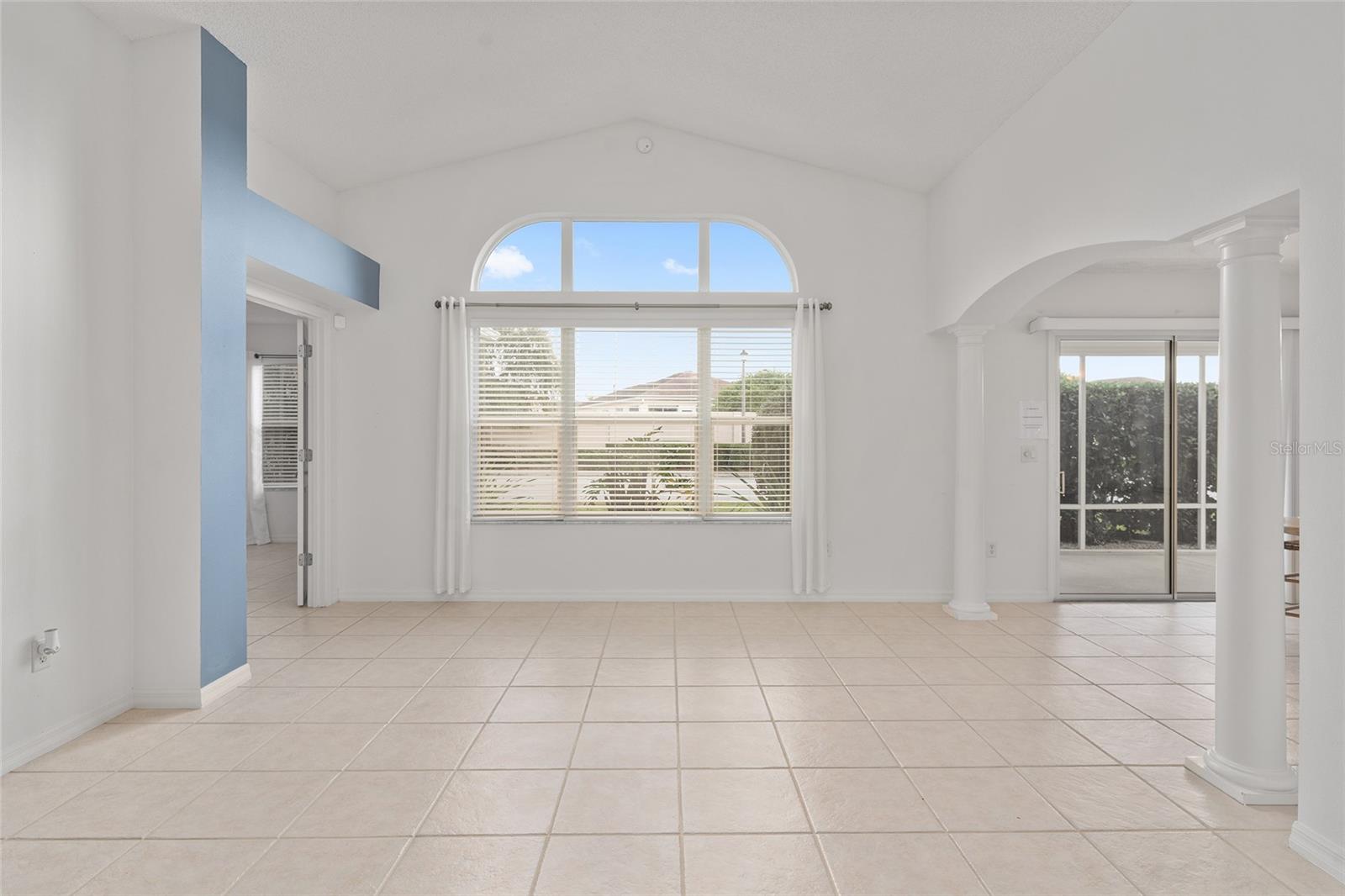 Image 11 of 71 For 560 Smithfield Place