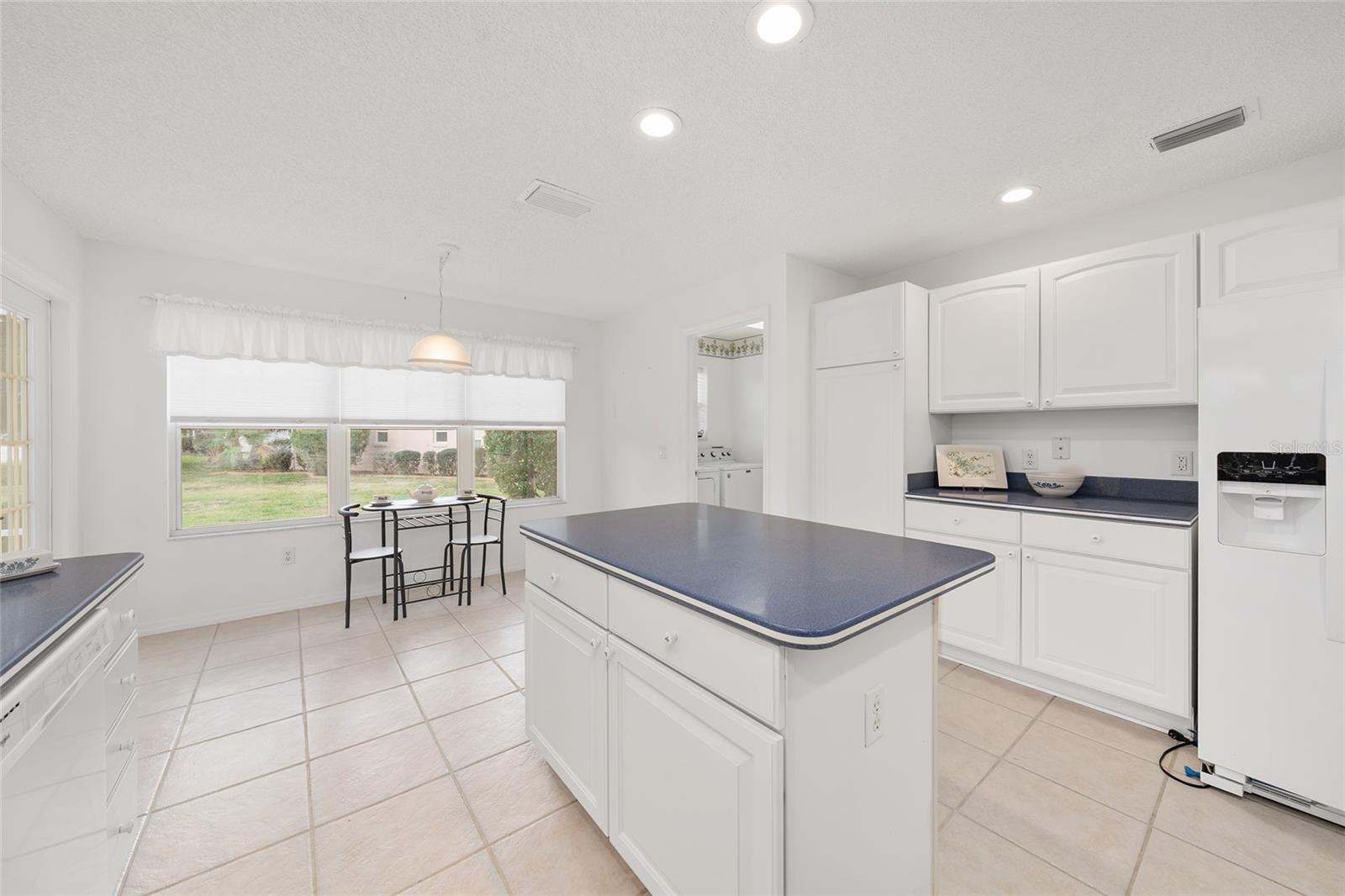 Image 28 of 71 For 560 Smithfield Place