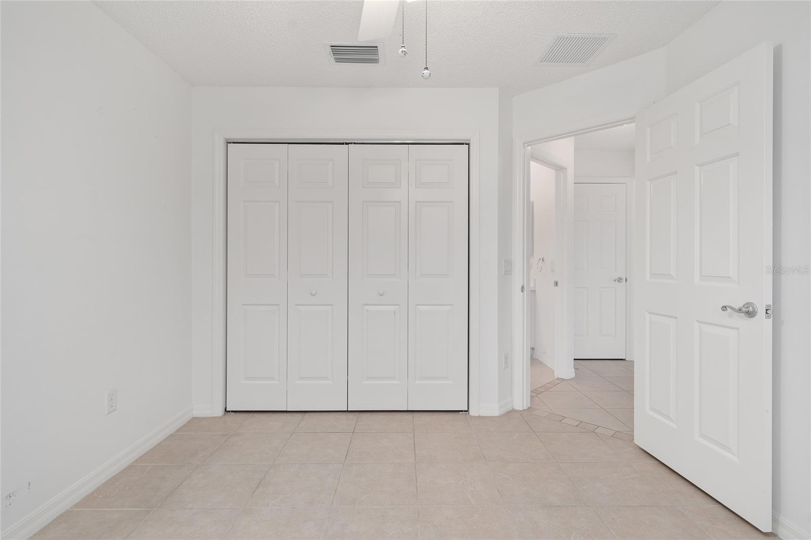 Image 49 of 71 For 560 Smithfield Place