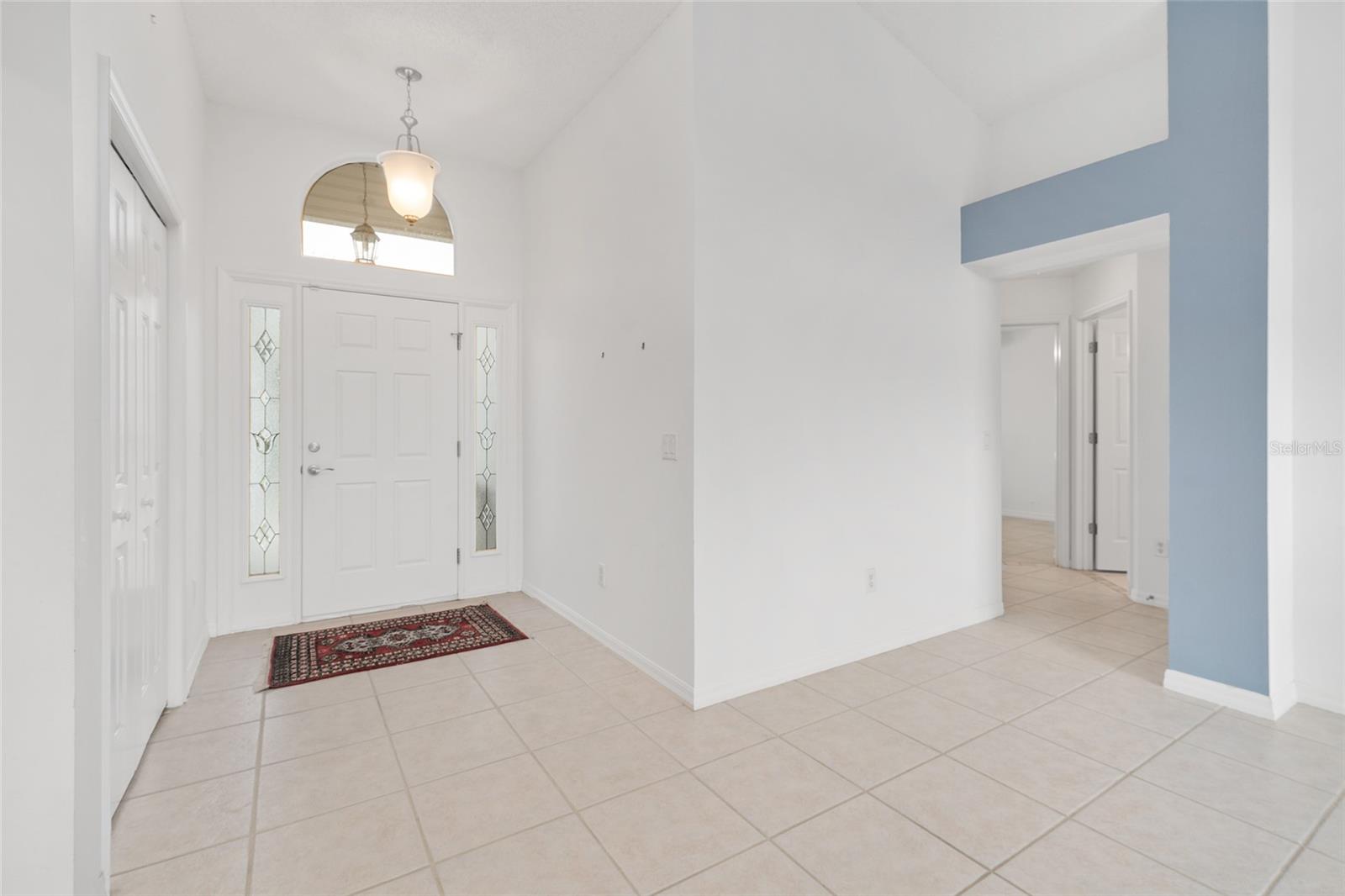 Image 7 of 71 For 560 Smithfield Place