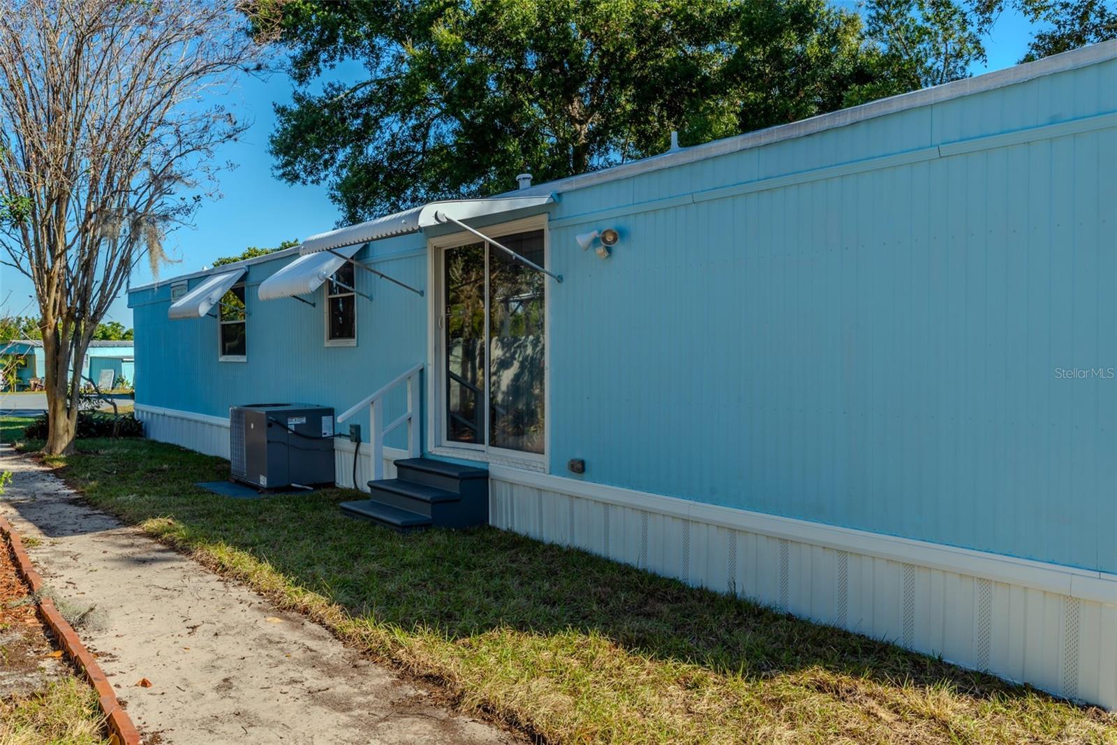 Image 10 of 59 For 17416 Eve Dr.