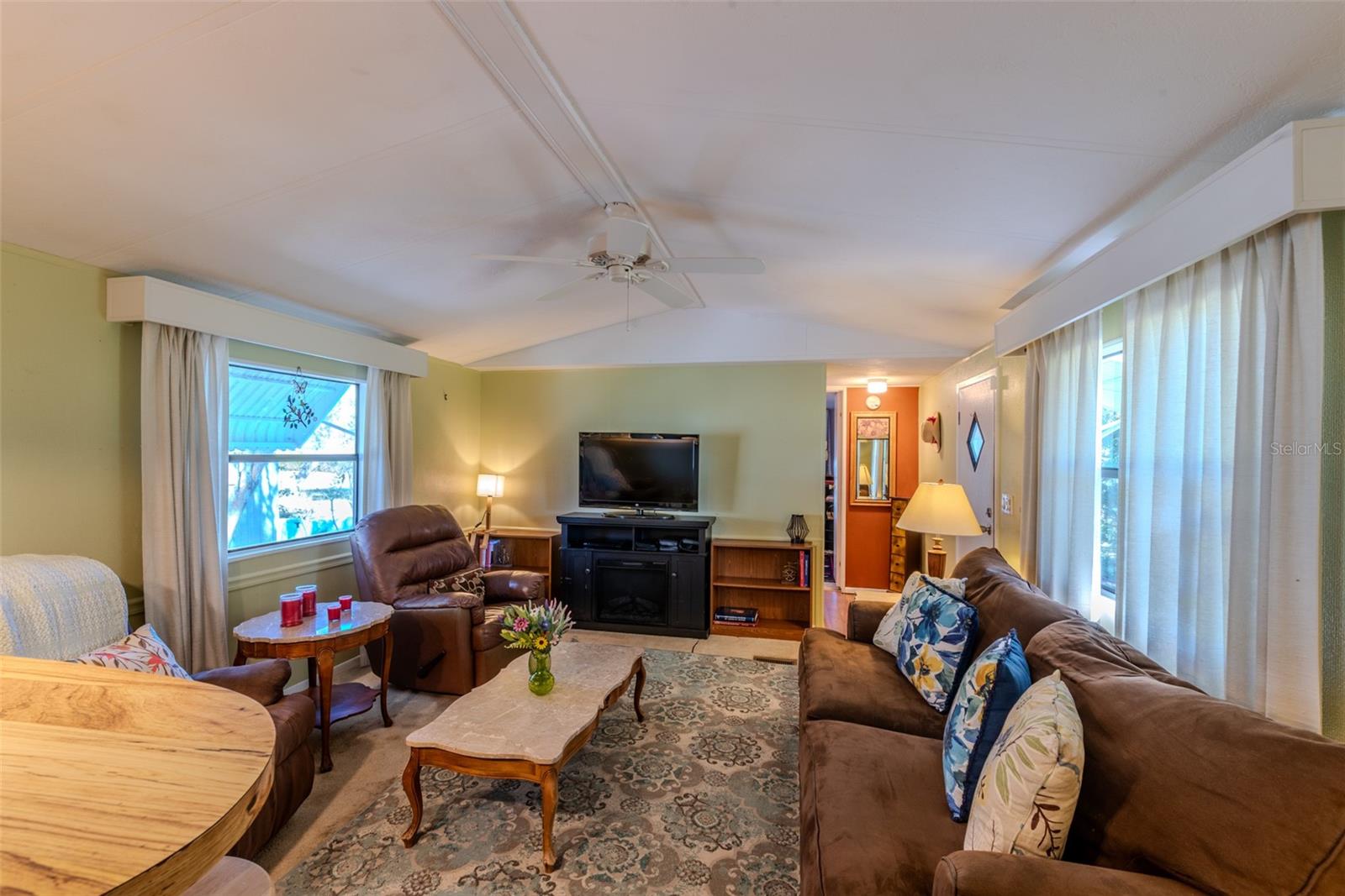 Image 17 of 59 For 17416 Eve Dr.