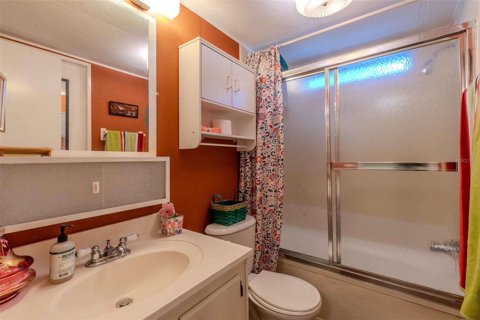 Image 22 of 59 For 17416 Eve Dr.