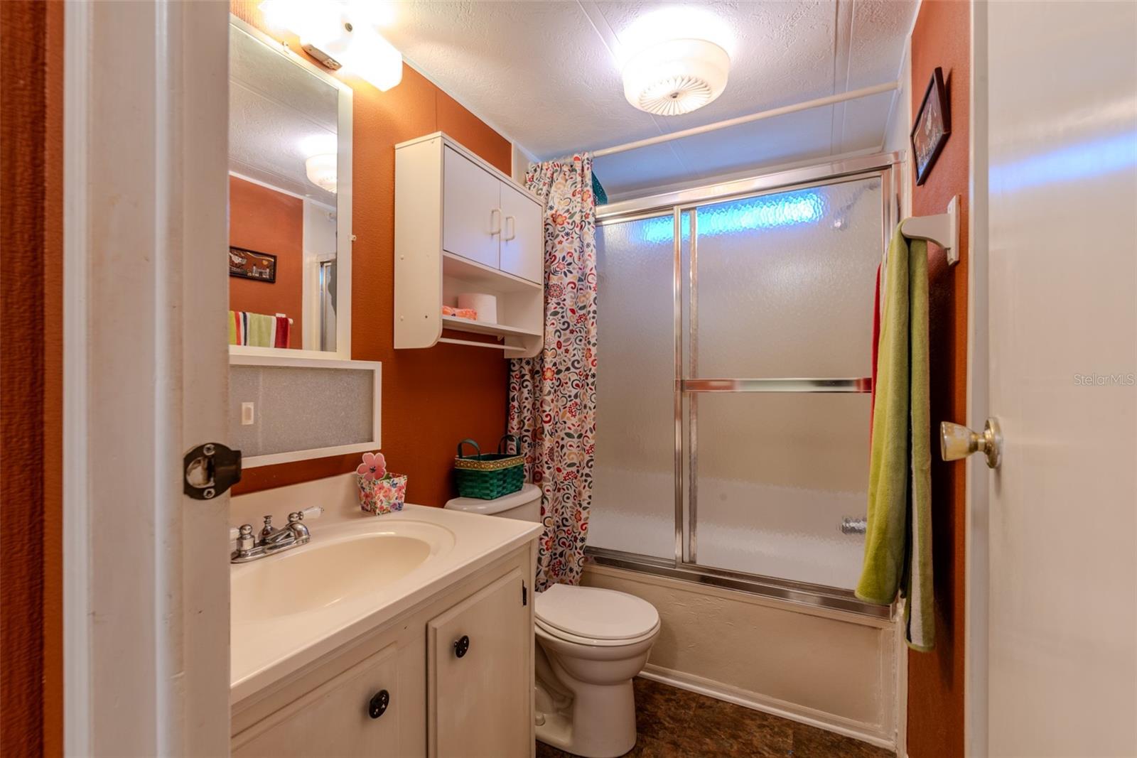 Image 23 of 59 For 17416 Eve Dr.