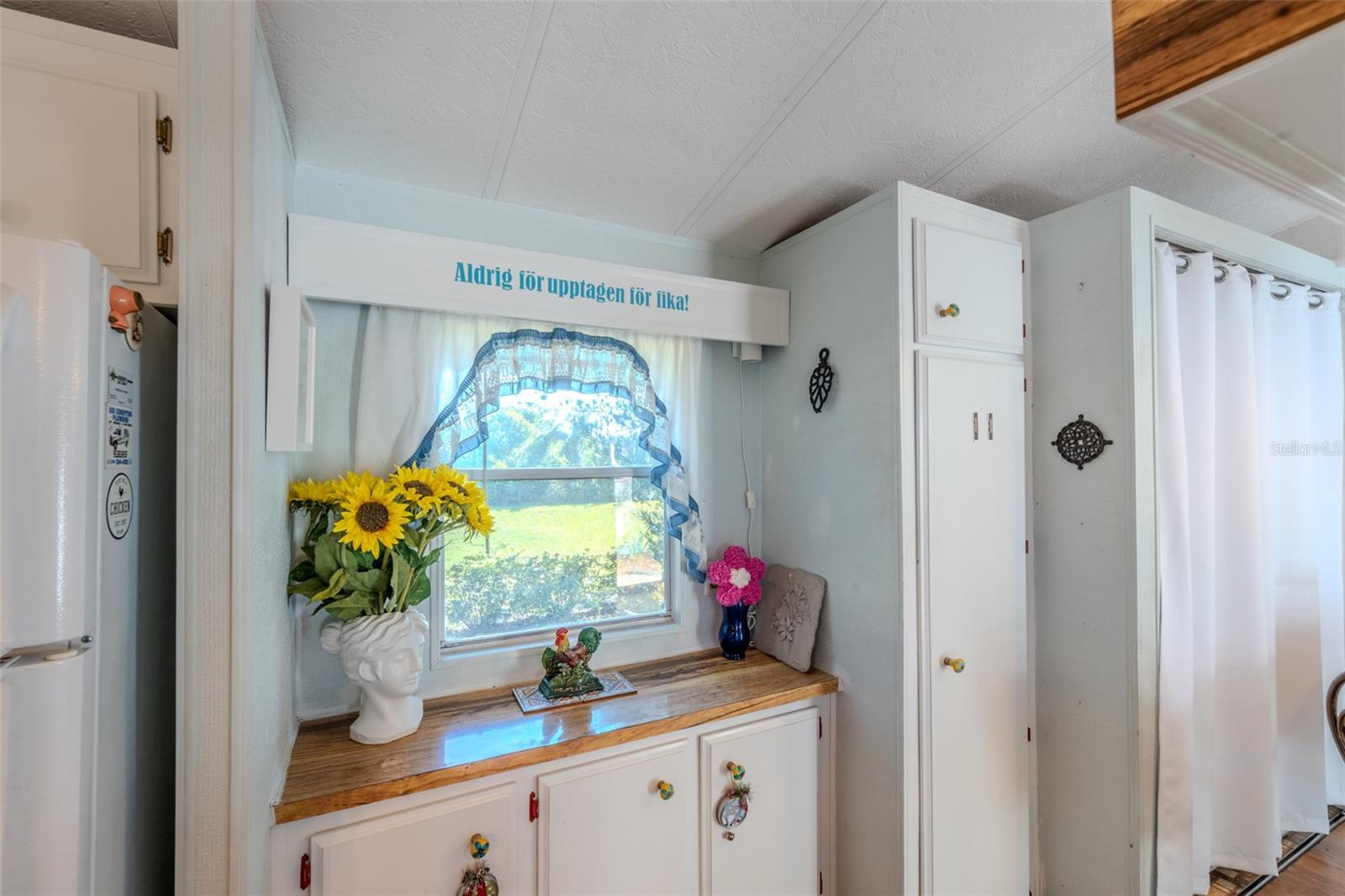 Image 31 of 59 For 17416 Eve Dr.