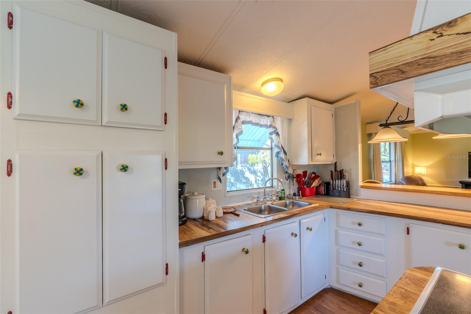 Image 33 of 59 For 17416 Eve Dr.