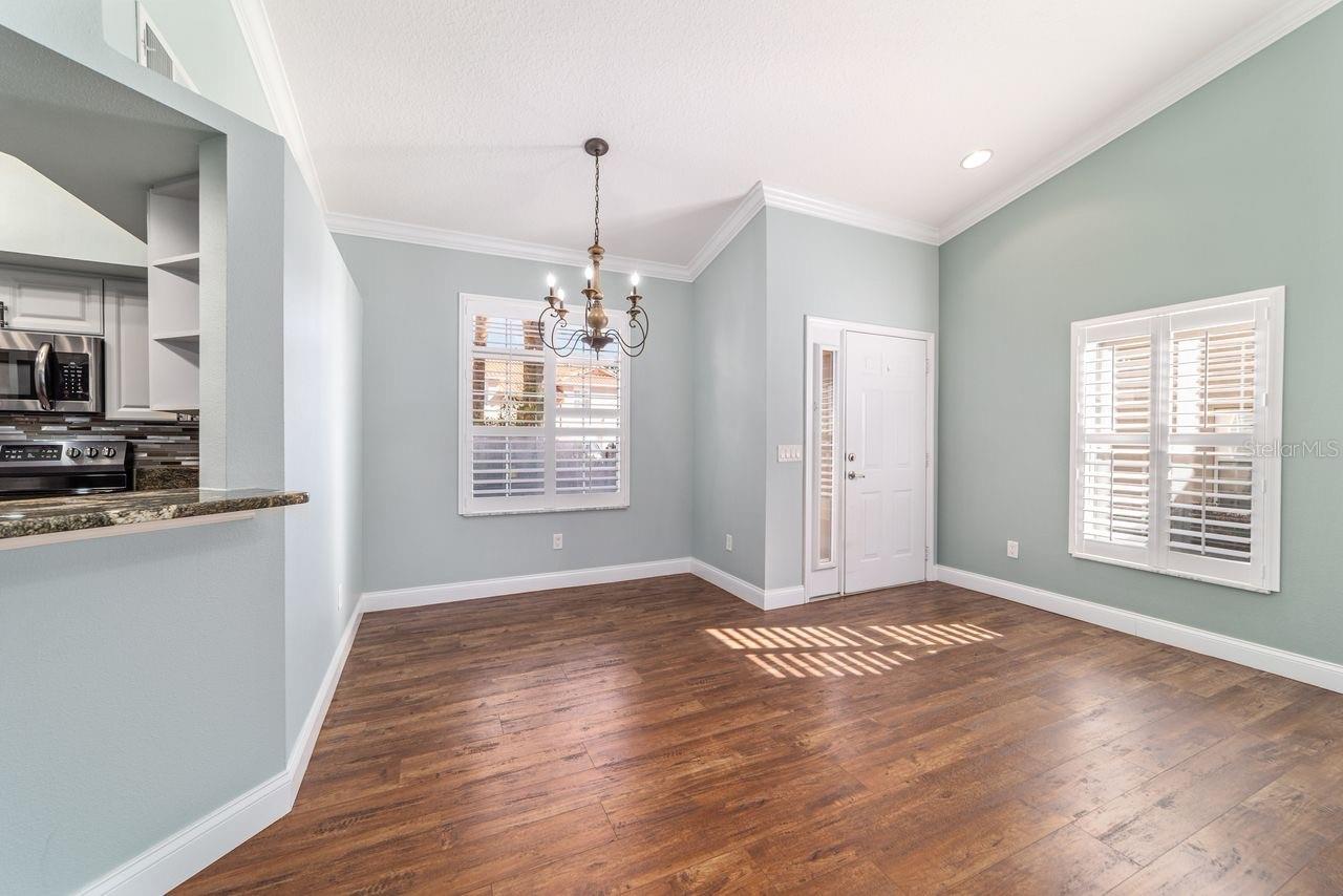 Image 10 of 58 For 5361 Compass Point 1