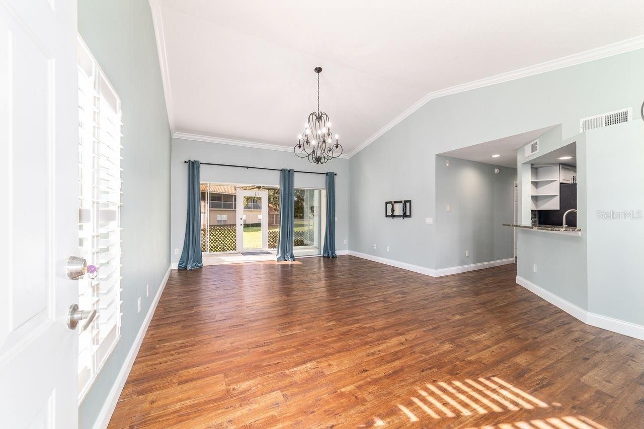 Image 12 of 58 For 5361 Compass Point 1